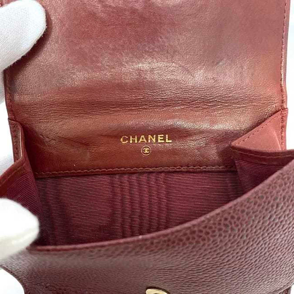 Chanel Red Color Grained Calfskin Leather Wallet (Bi-Fold) (Pre-Owned)