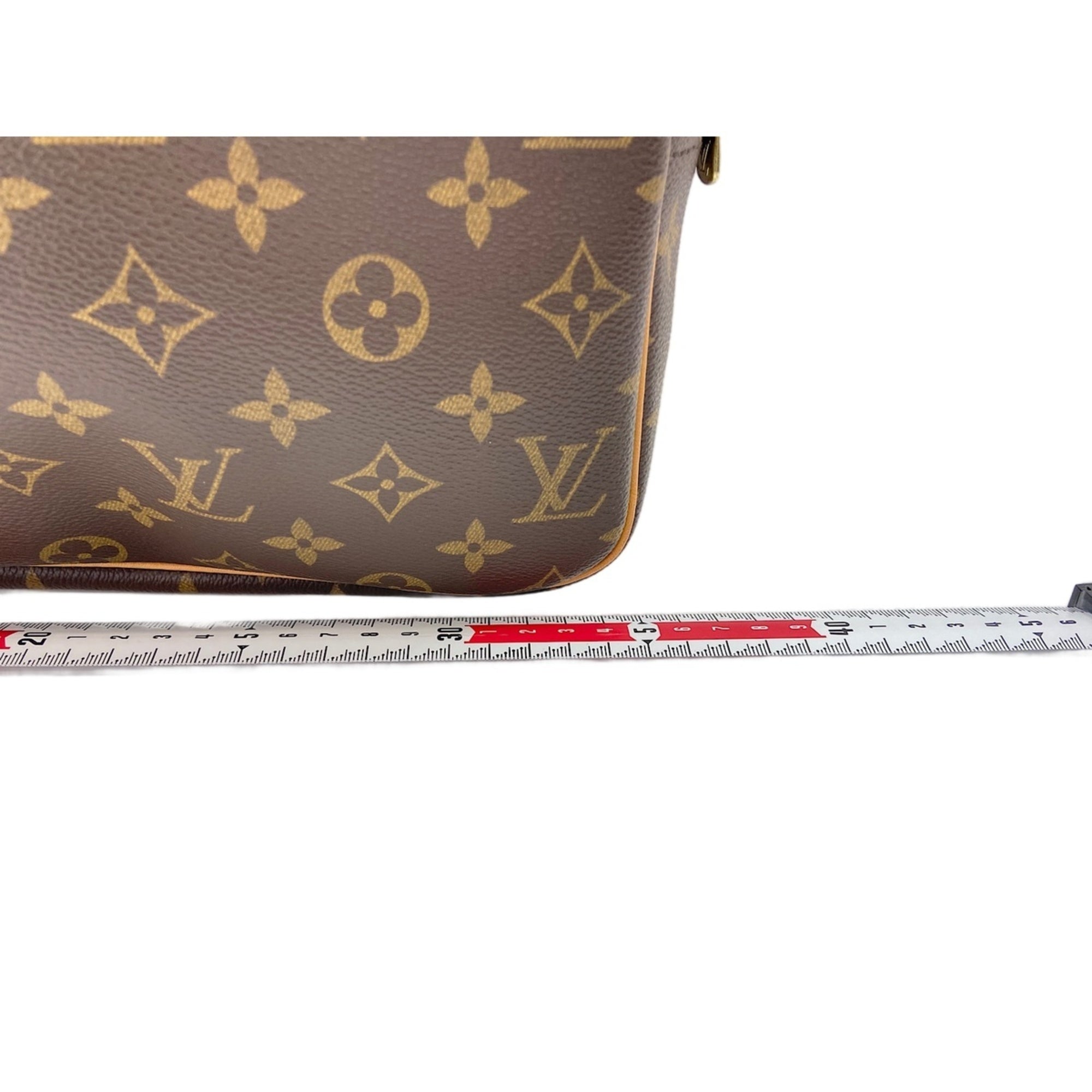 Louis Vuitton Brown Shoulder Bag (Pre-Owned)