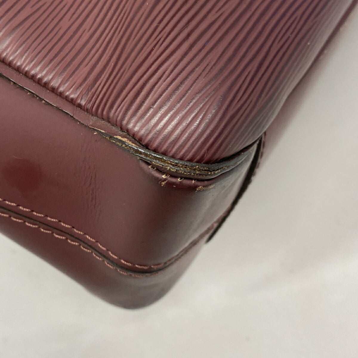 Louis Vuitton Bordeaux Briefcase (Pre-Owned)