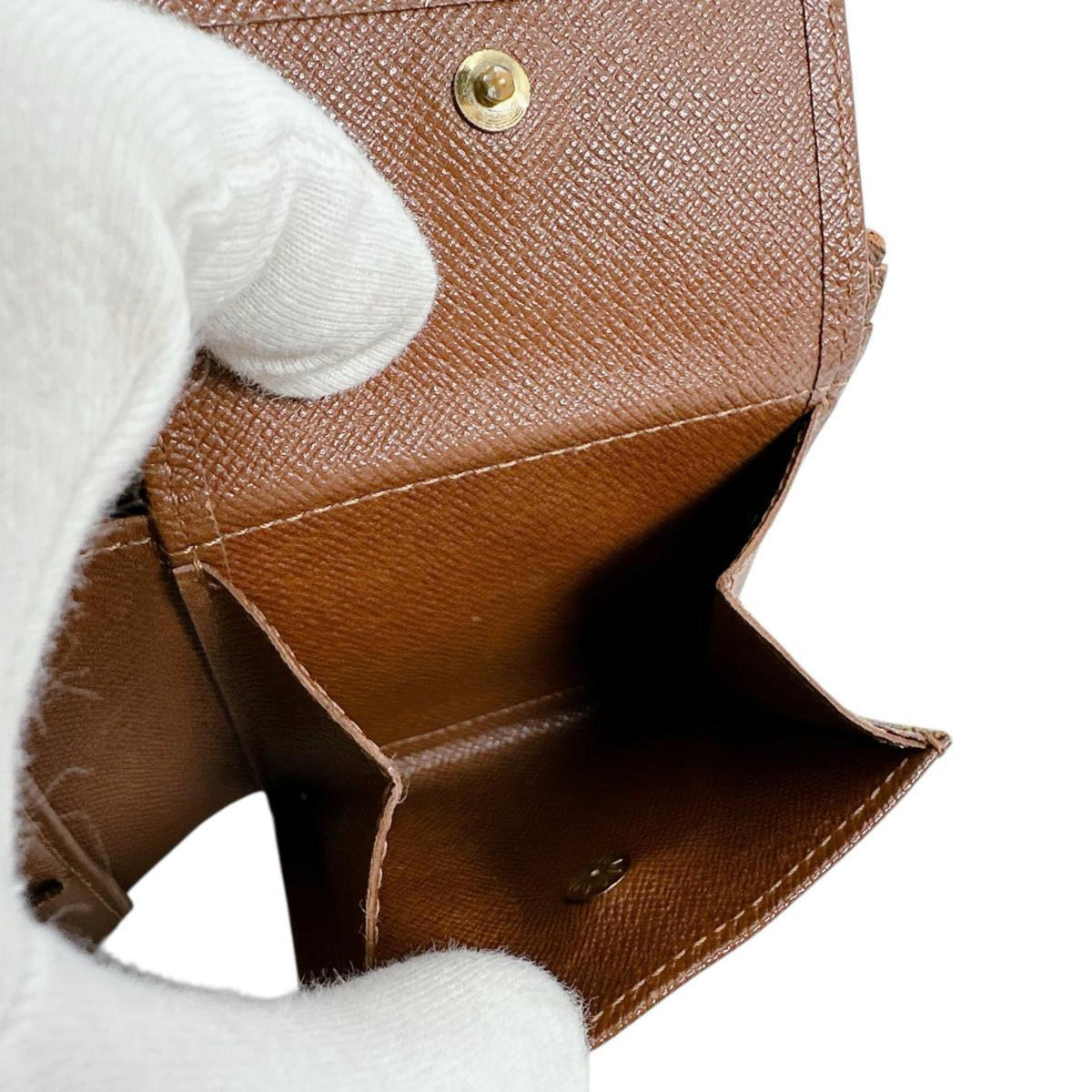 Louis Vuitton Monogram Brown Monogram Wallet (Bi-Fold) (Pre-Owned)