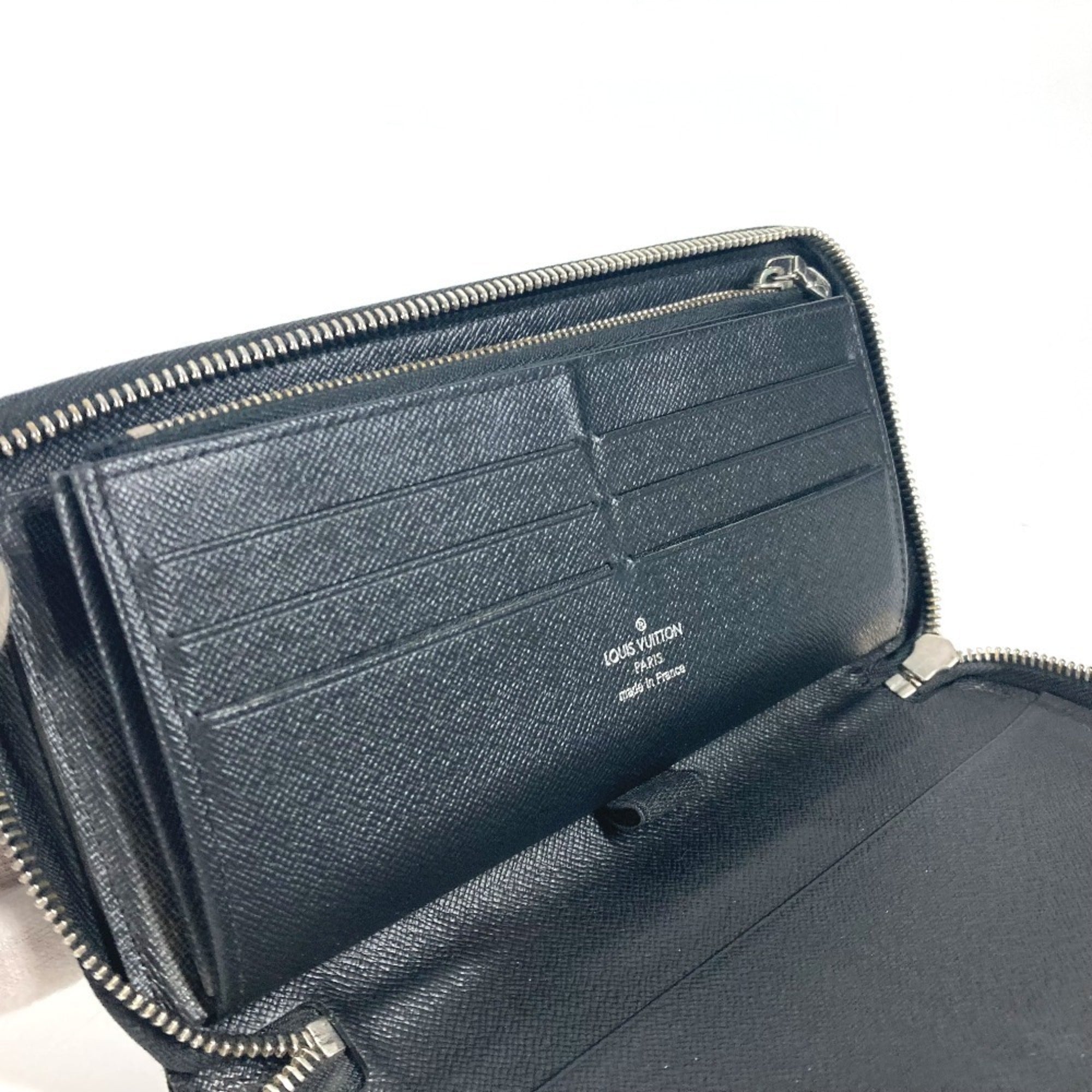 Louis Vuitton Epi Black Galle Noir Epi Leather Wallet (Bi-Fold) (Pre-Owned)