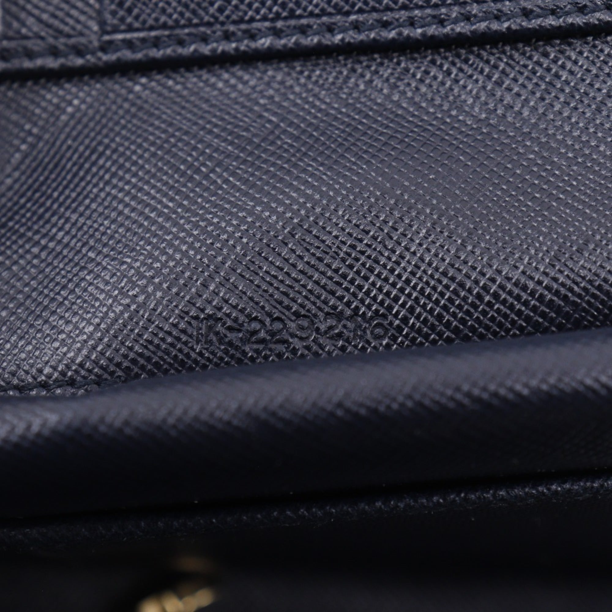 Salvatore Ferragamo Gancini Leather Wallet (Tri-Fold) (Pre-Owned)