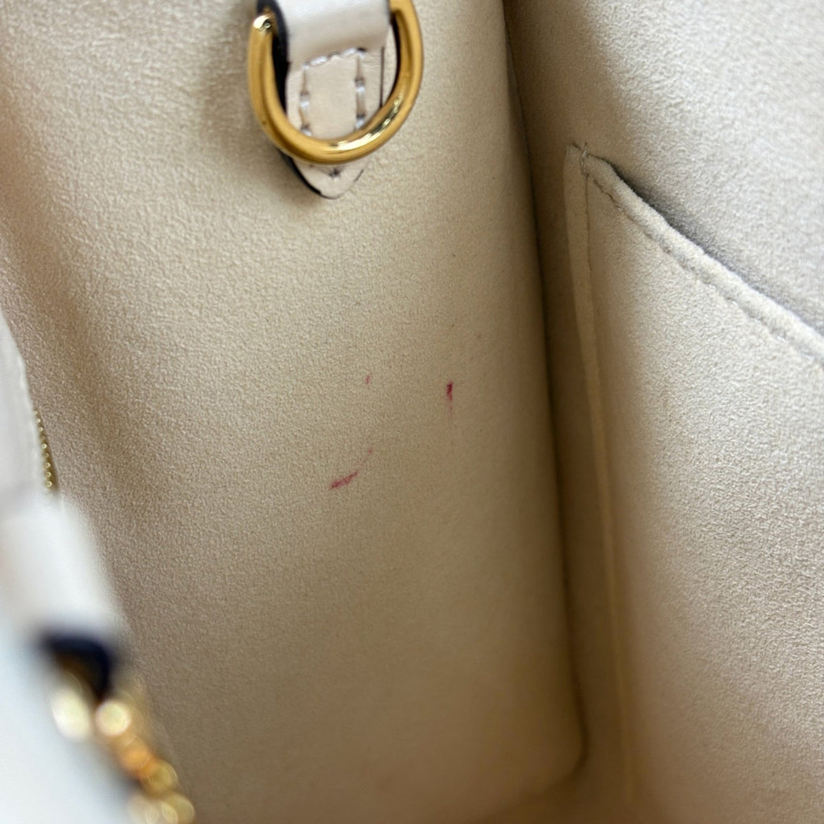 Louis Vuitton White Monogram Empreinte Handbag (Pre-Owned)