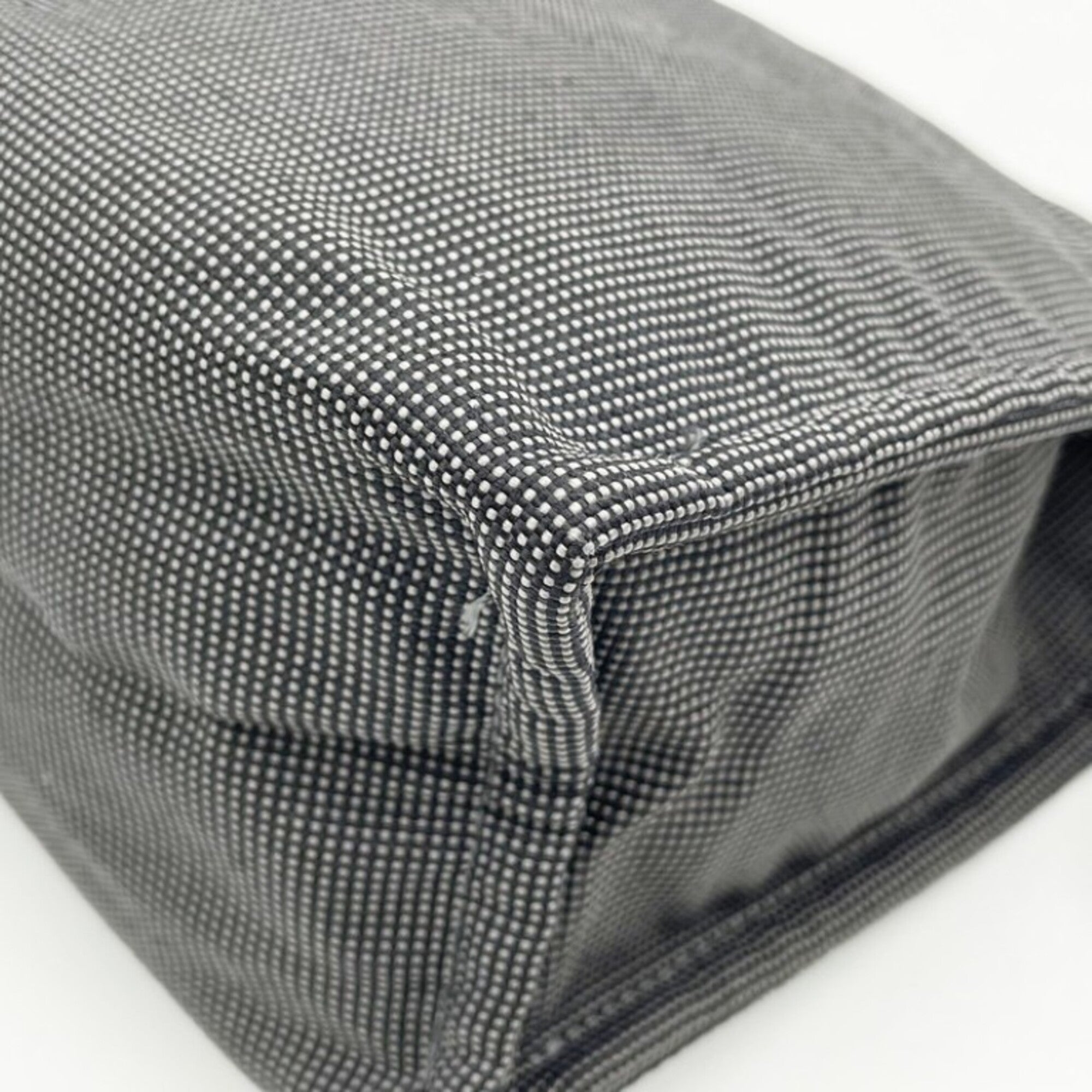 Hermes Gray Canvas Clutch Bag Handbag (Pre-Owned)