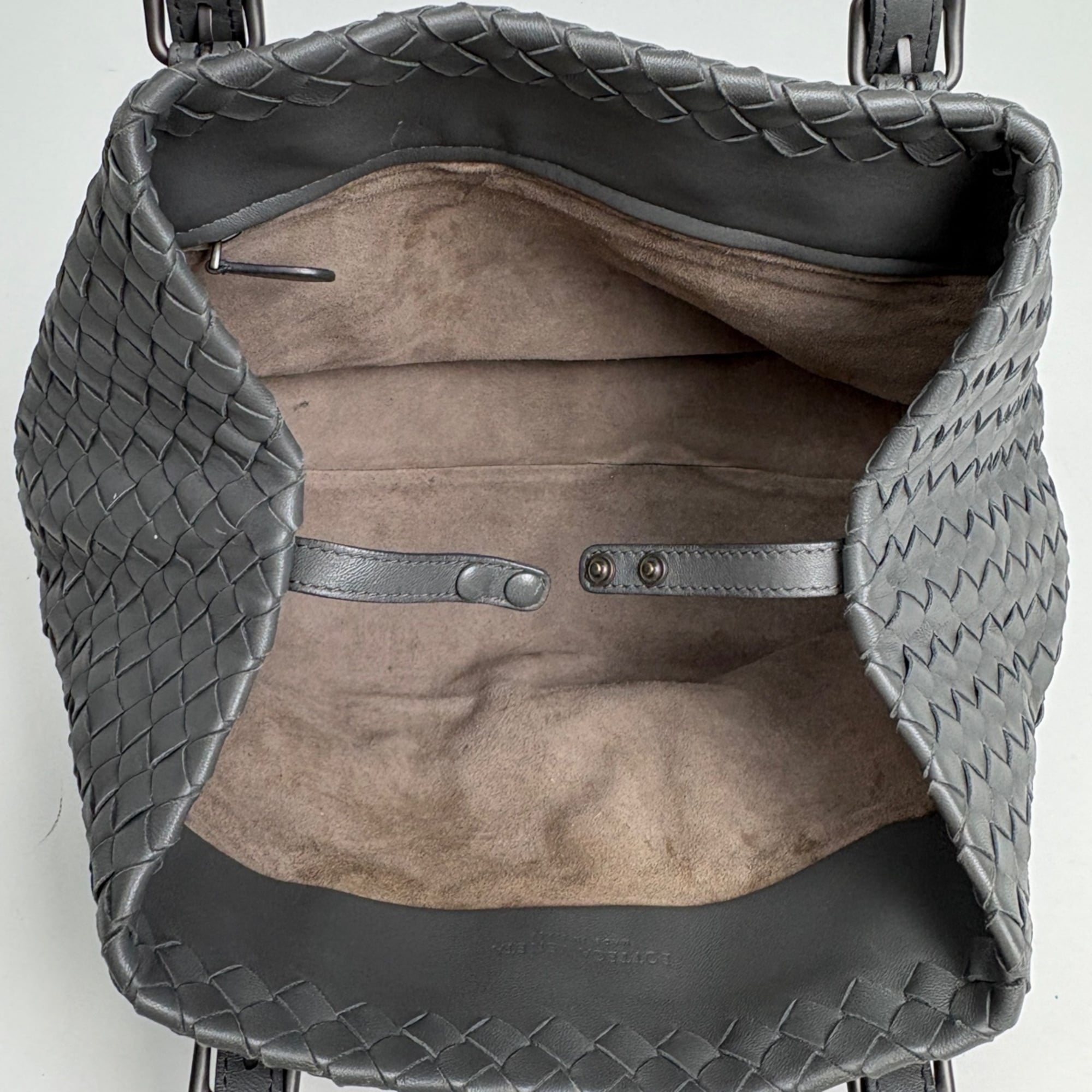Bottega Veneta Intrecciato Gray Leather Handbag (Pre-Owned)