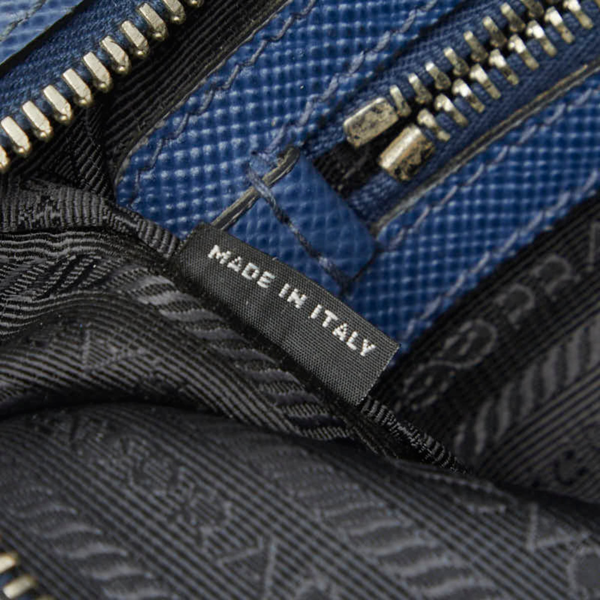 Prada Saffiano Navy Leather Shoulder Bag (Pre-Owned)