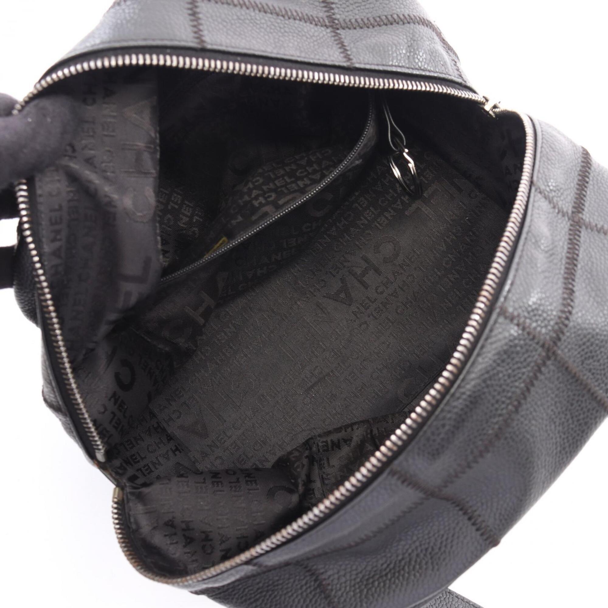 Chanel Black Leather Handbag Shoulder Bag (Pre-Owned)