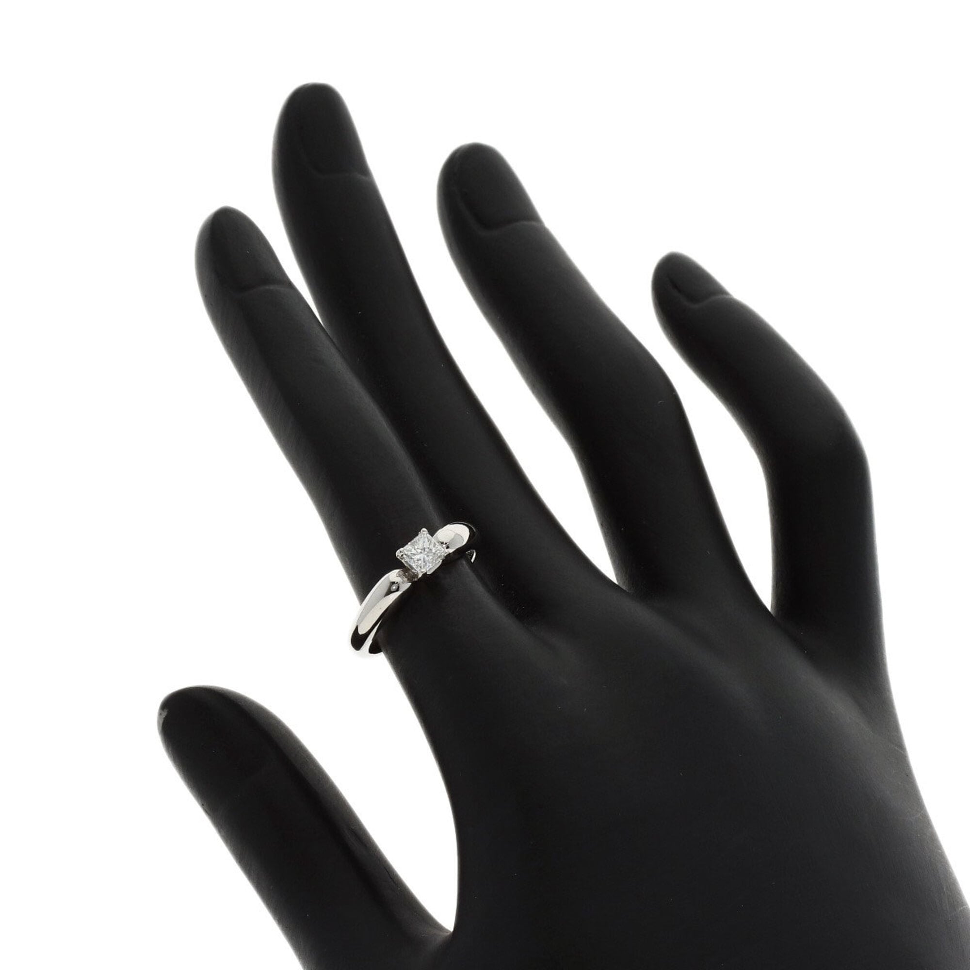 Van Cleef & Arpels Platinum 1000 Band Ring (Pre-Owned)