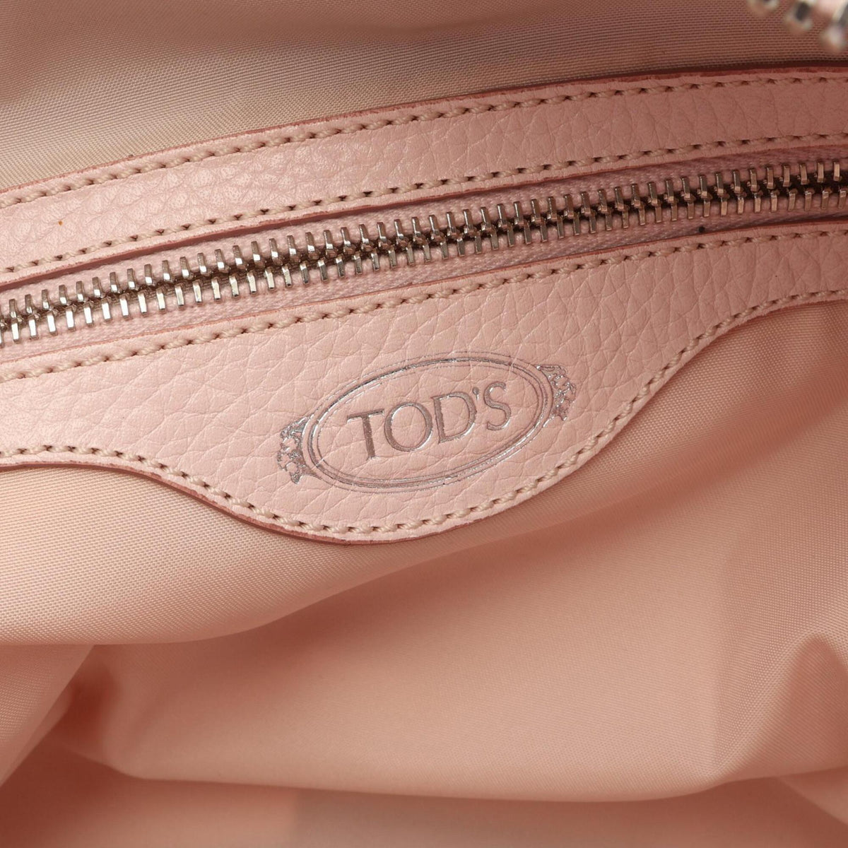 Tod's Pink Leather Handbag (Pre-Owned)
