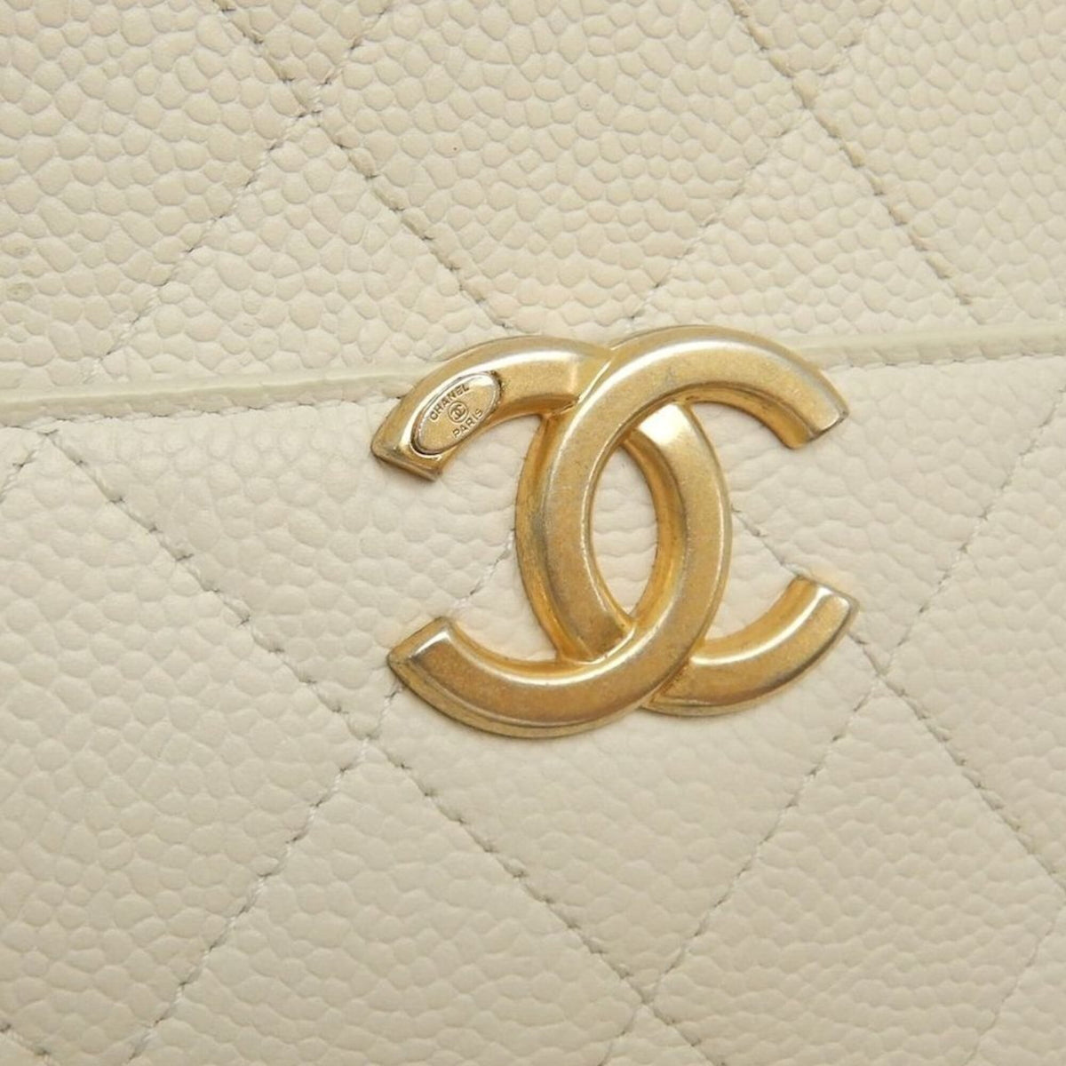 Chanel White Grained Calfskin Shoulder Bag Vanity Bag (Pre-Owned)
