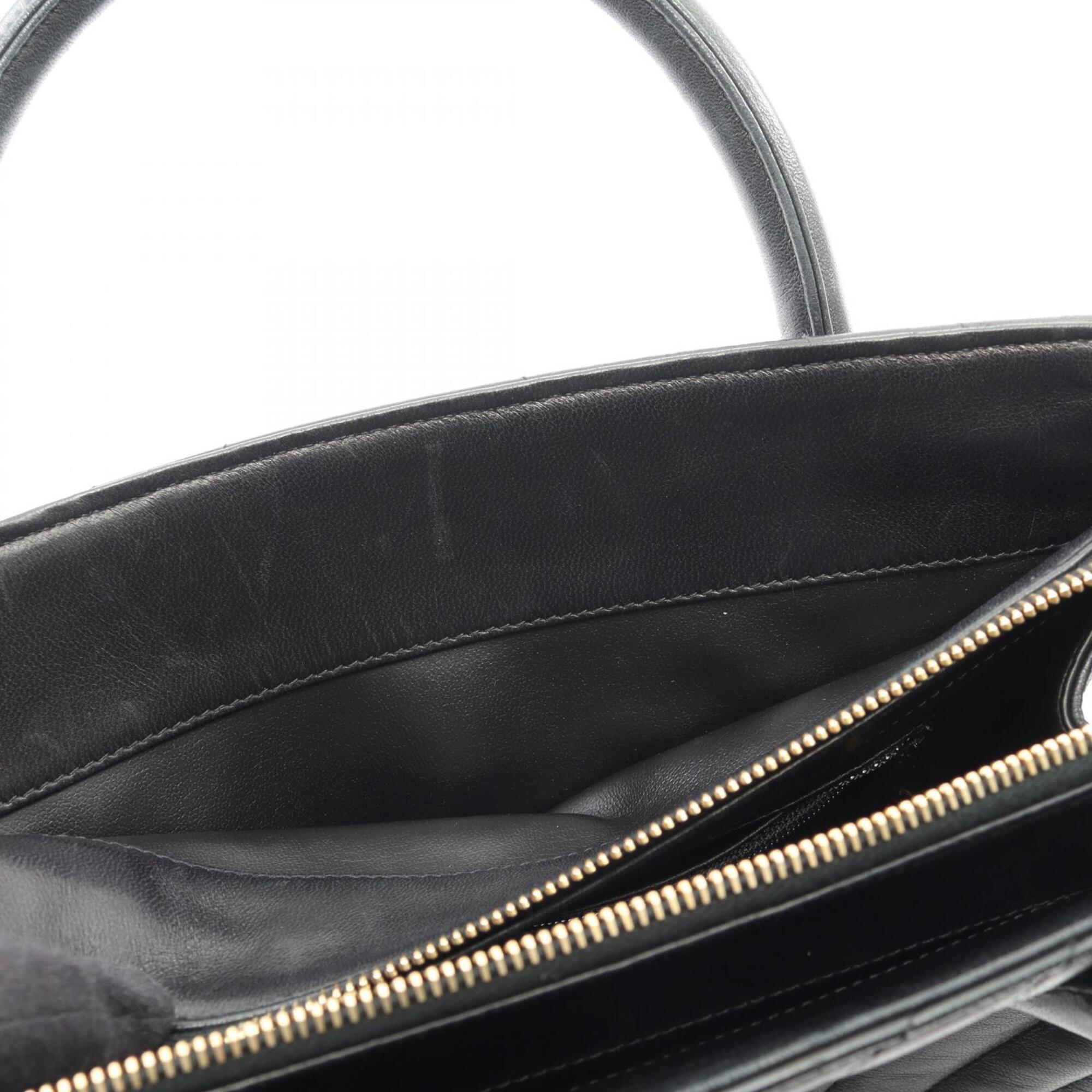 Chanel Black Leather Handbag (Pre-Owned)
