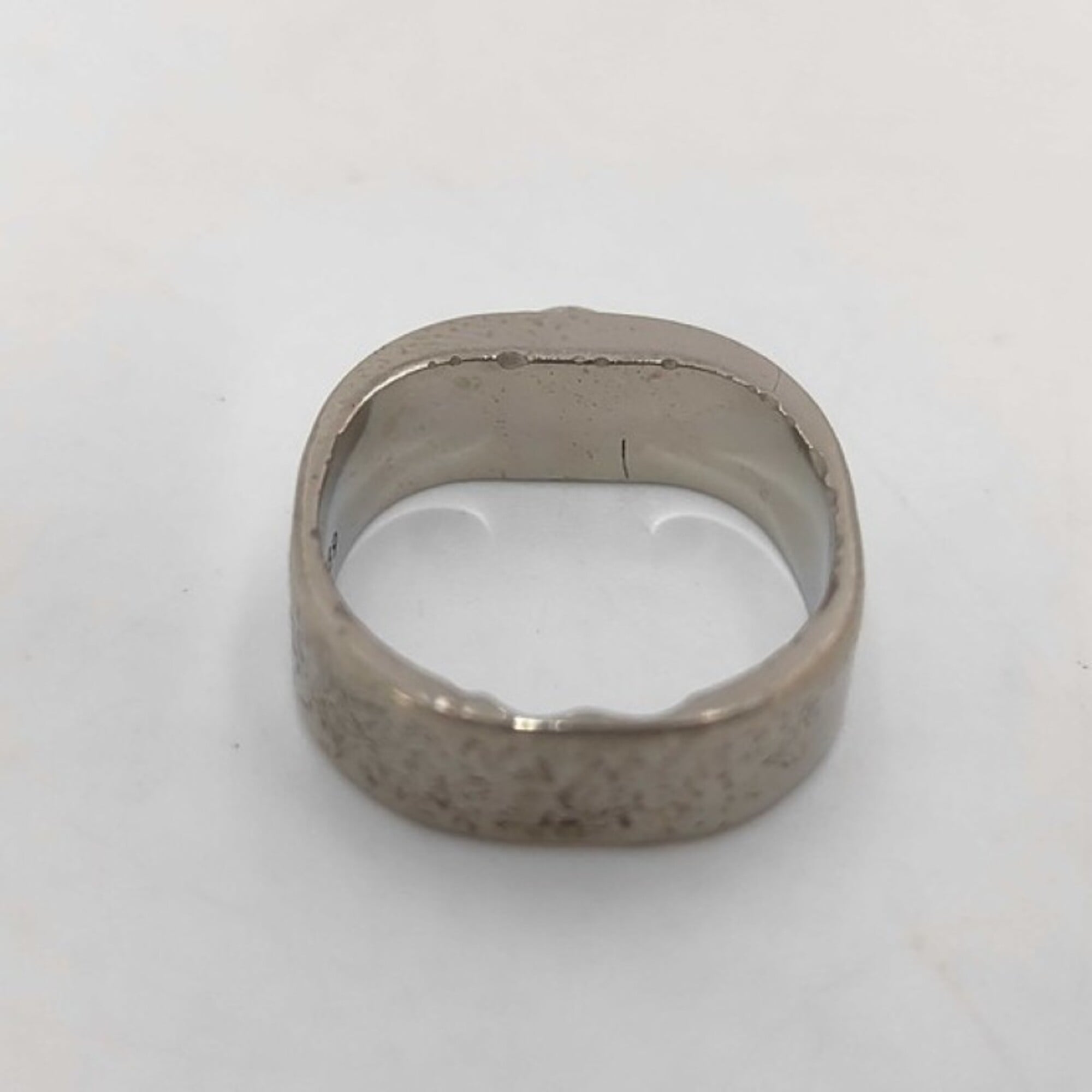 Louis Vuitton Silver Metal Band Ring (Pre-Owned)