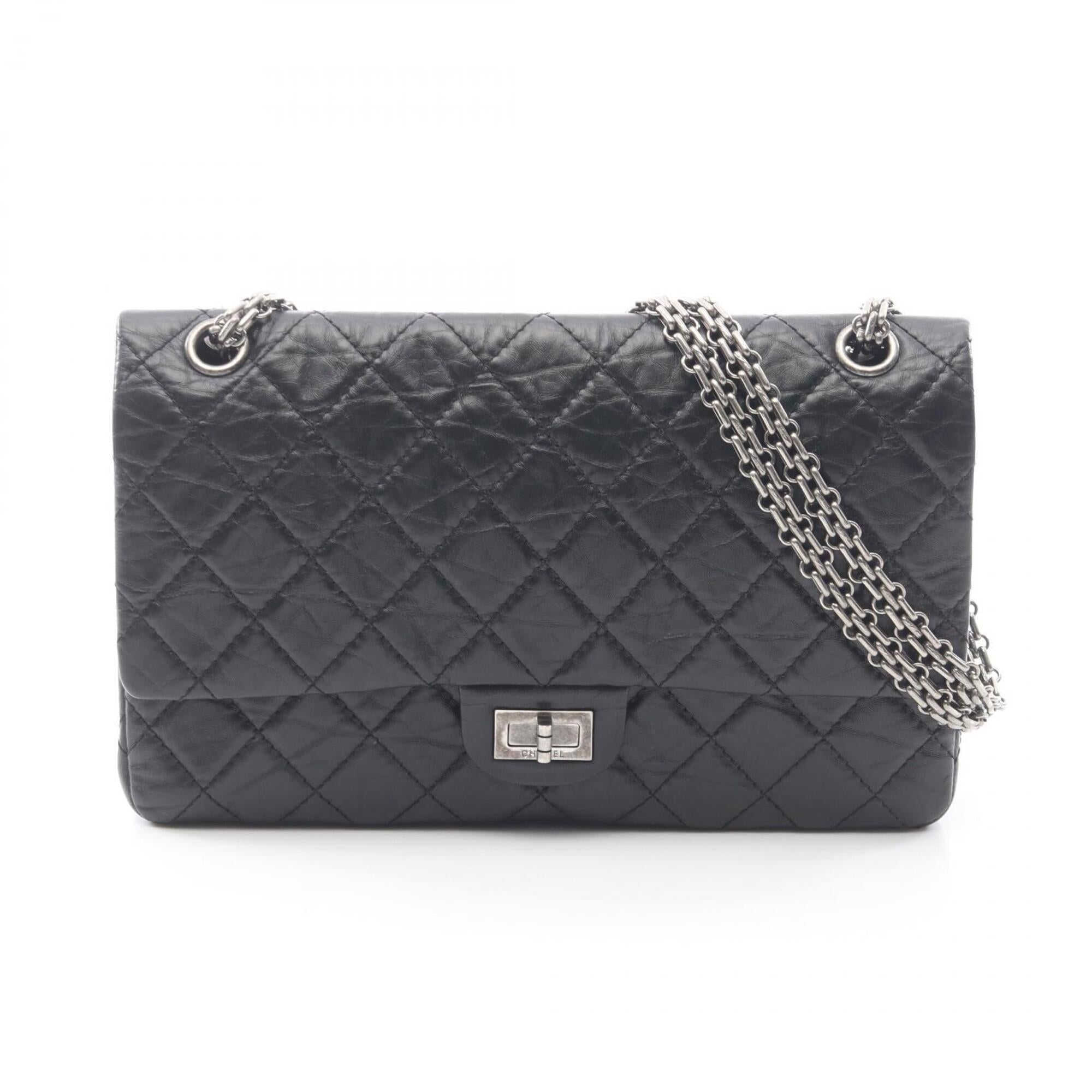 Chanel Black Leather Shoulder Bag (Pre-Owned)