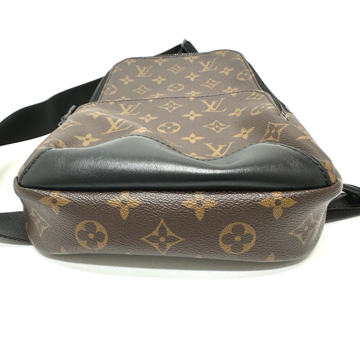Louis Vuitton Brown Other Other (Pre-Owned)