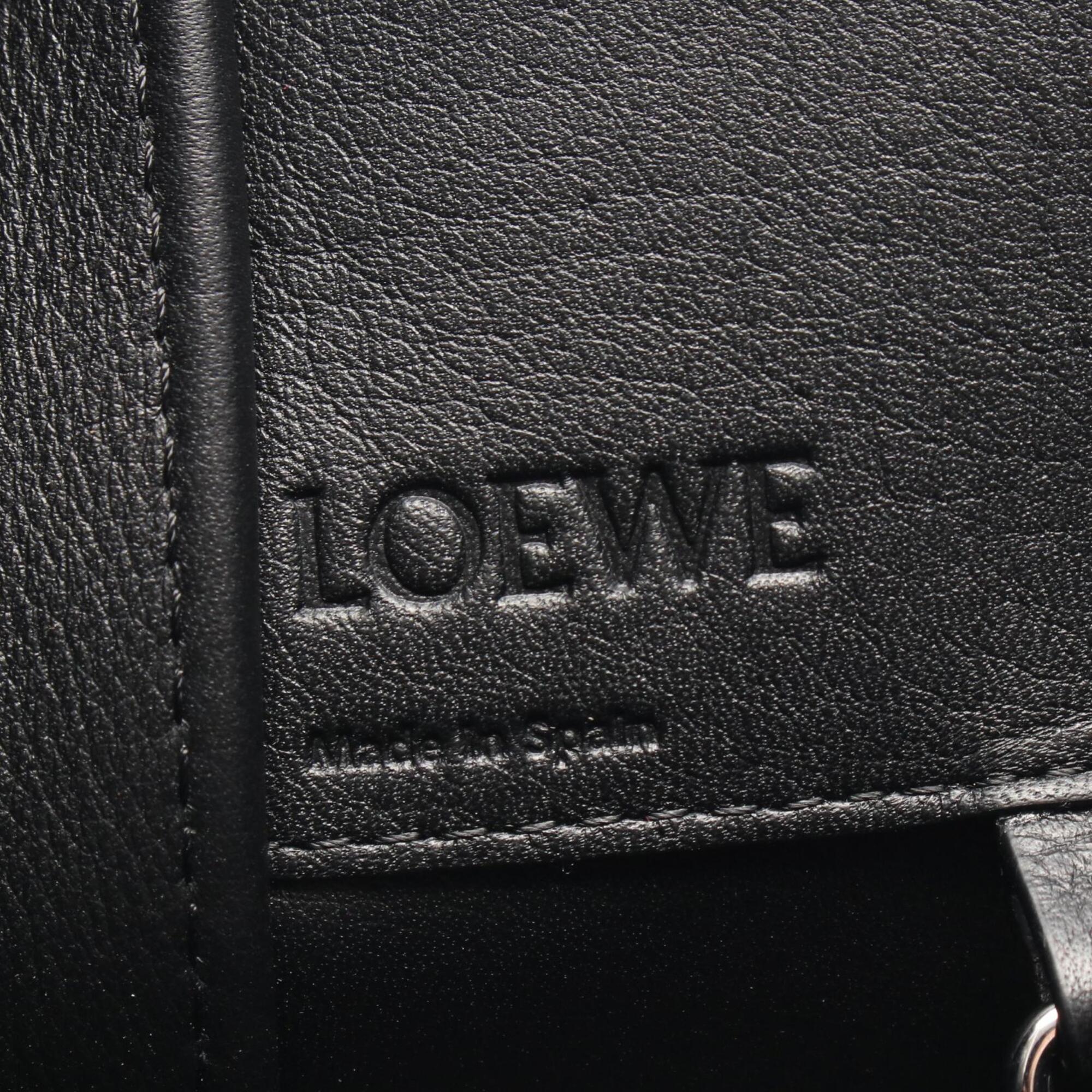 Loewe Gray Suede Leather Handbag (Pre-Owned)
