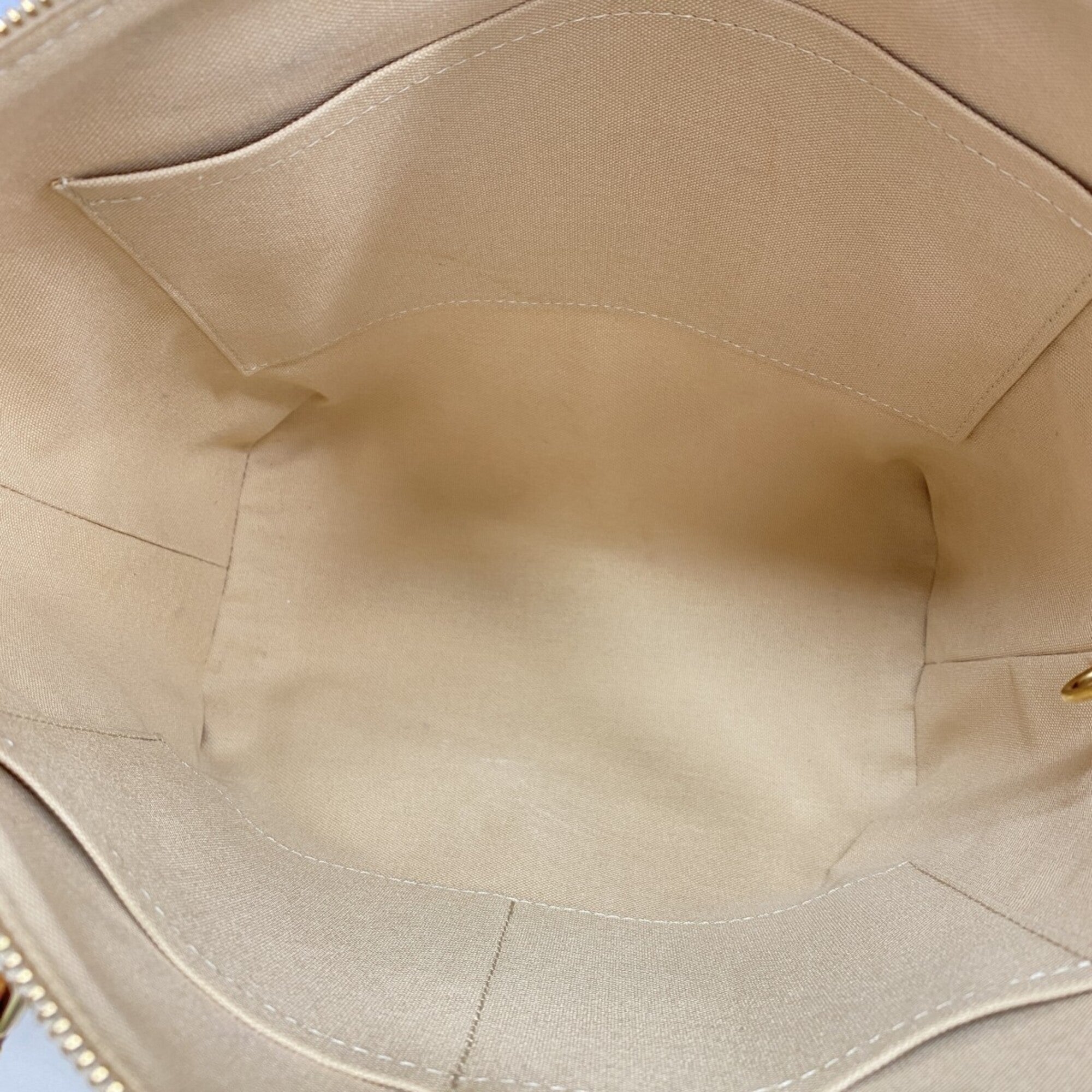 Louis Vuitton White Tote Bag (Pre-Owned)