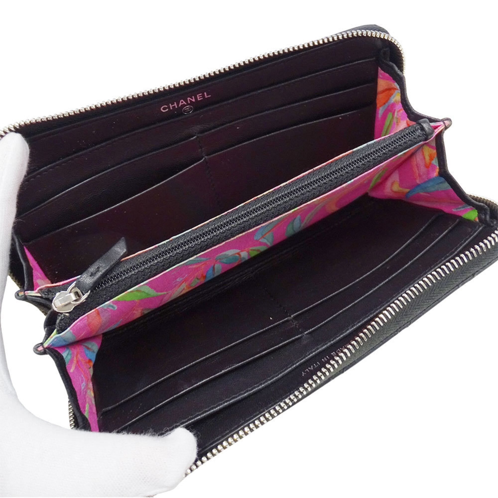 Chanel Black Leather Long Wallet (Bi-Fold) (Pre-Owned)
