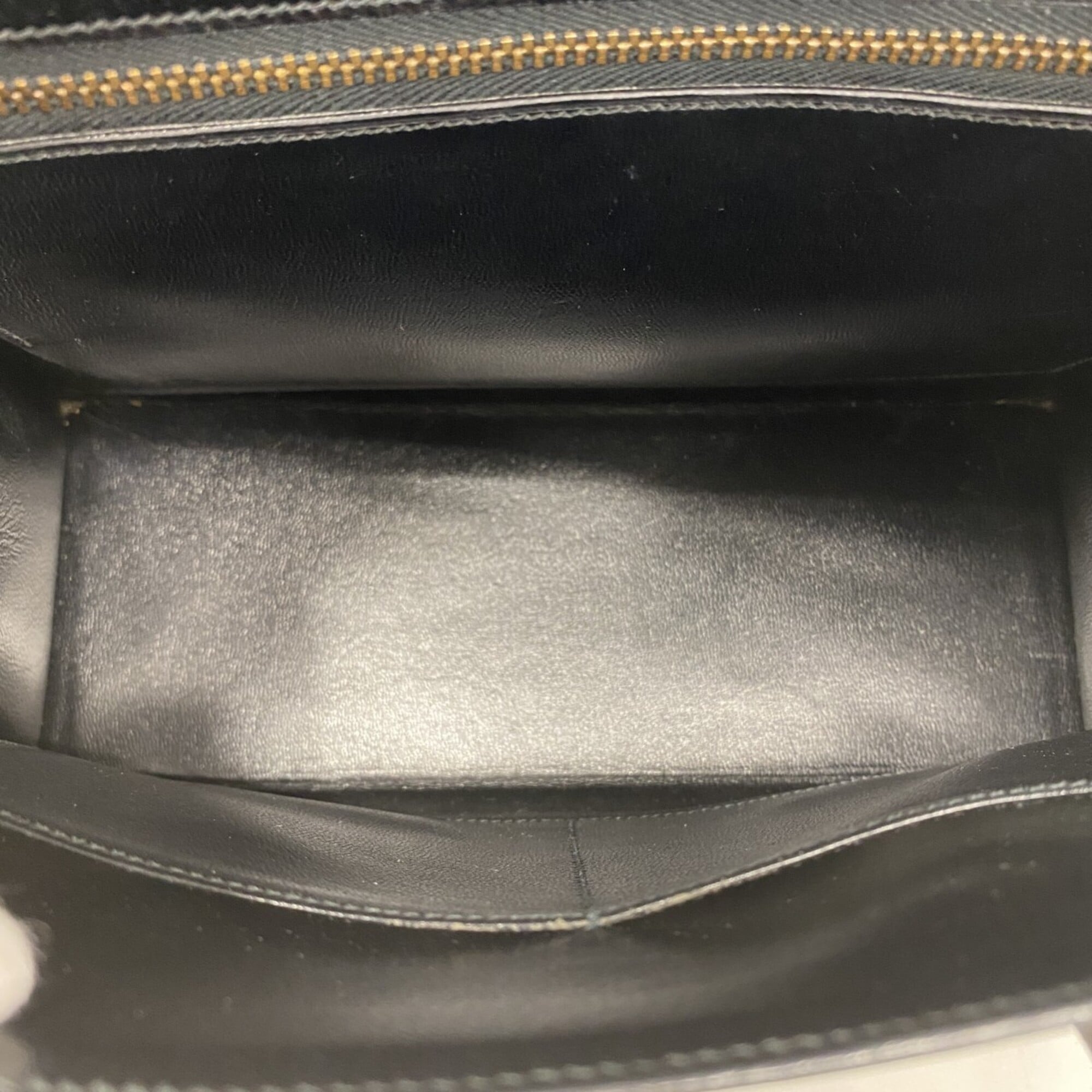 Hermes Black Box Calf Leather Handbag (Pre-Owned)