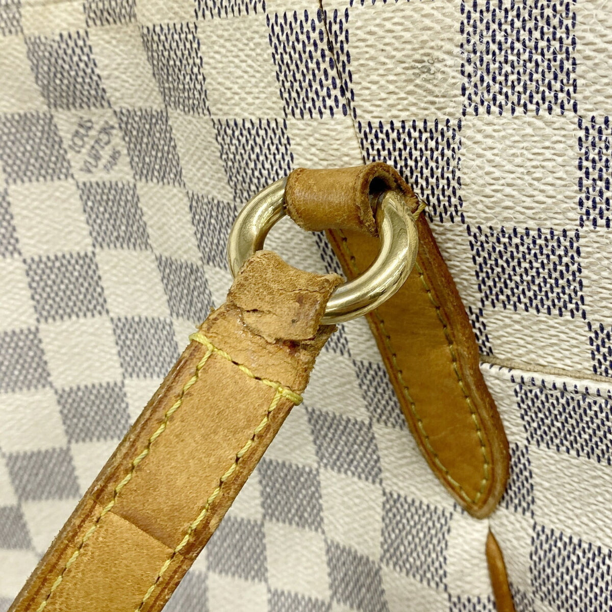 Louis Vuitton White Tote Bag (Pre-Owned)