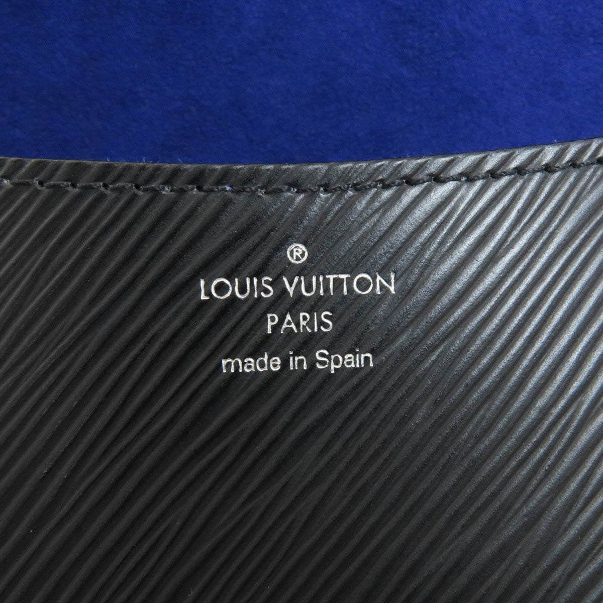 Louis Vuitton Epi Noir Epi Leather Shoulder Bag (Pre-Owned)