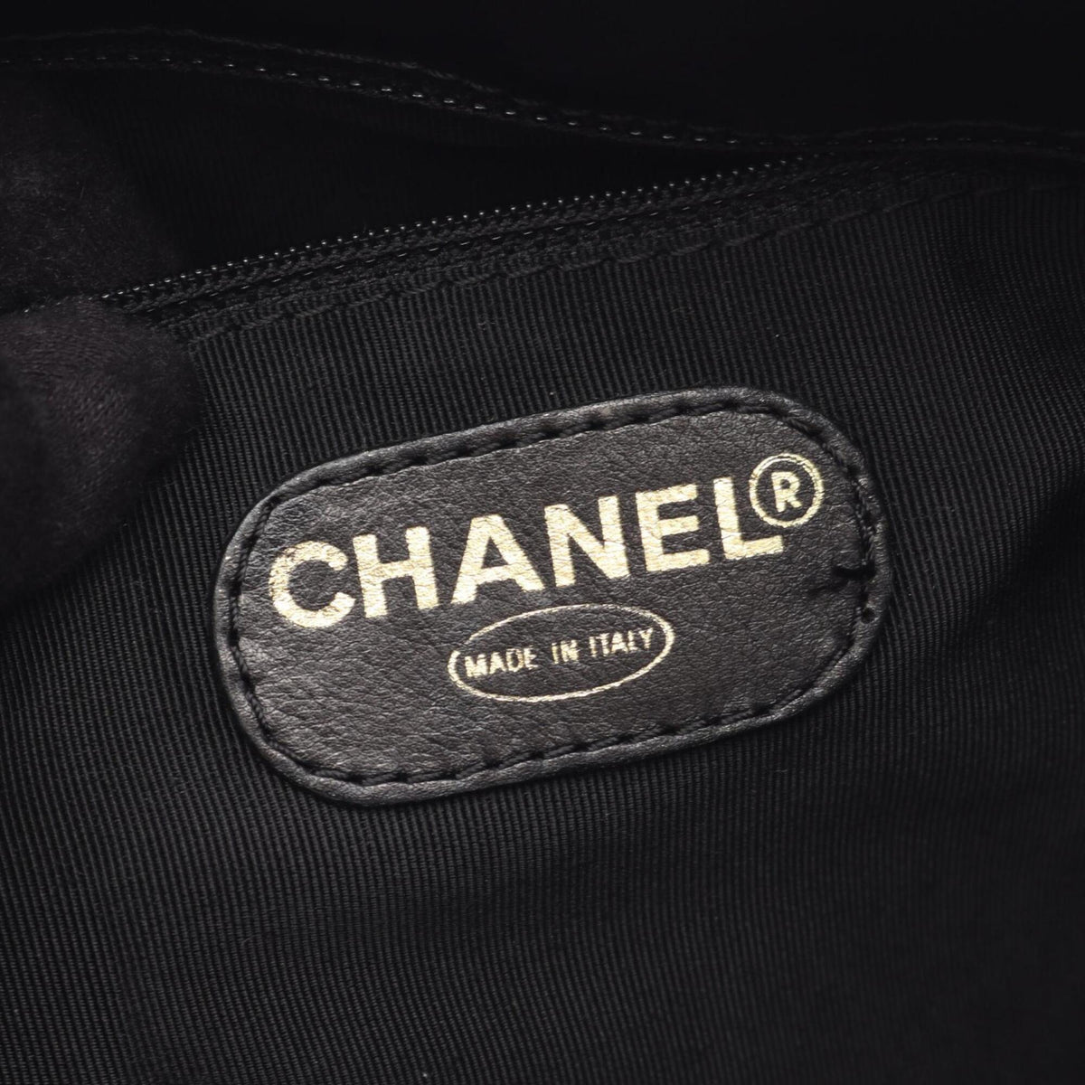 Chanel Black Leather Handbag Shoulder Bag (Pre-Owned)