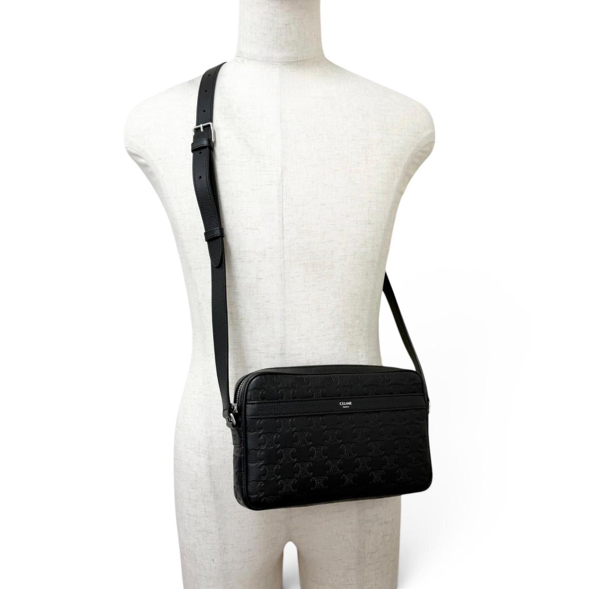 Celine Black Leather Messenger Bag Shoulder Bag (Pre-Owned)