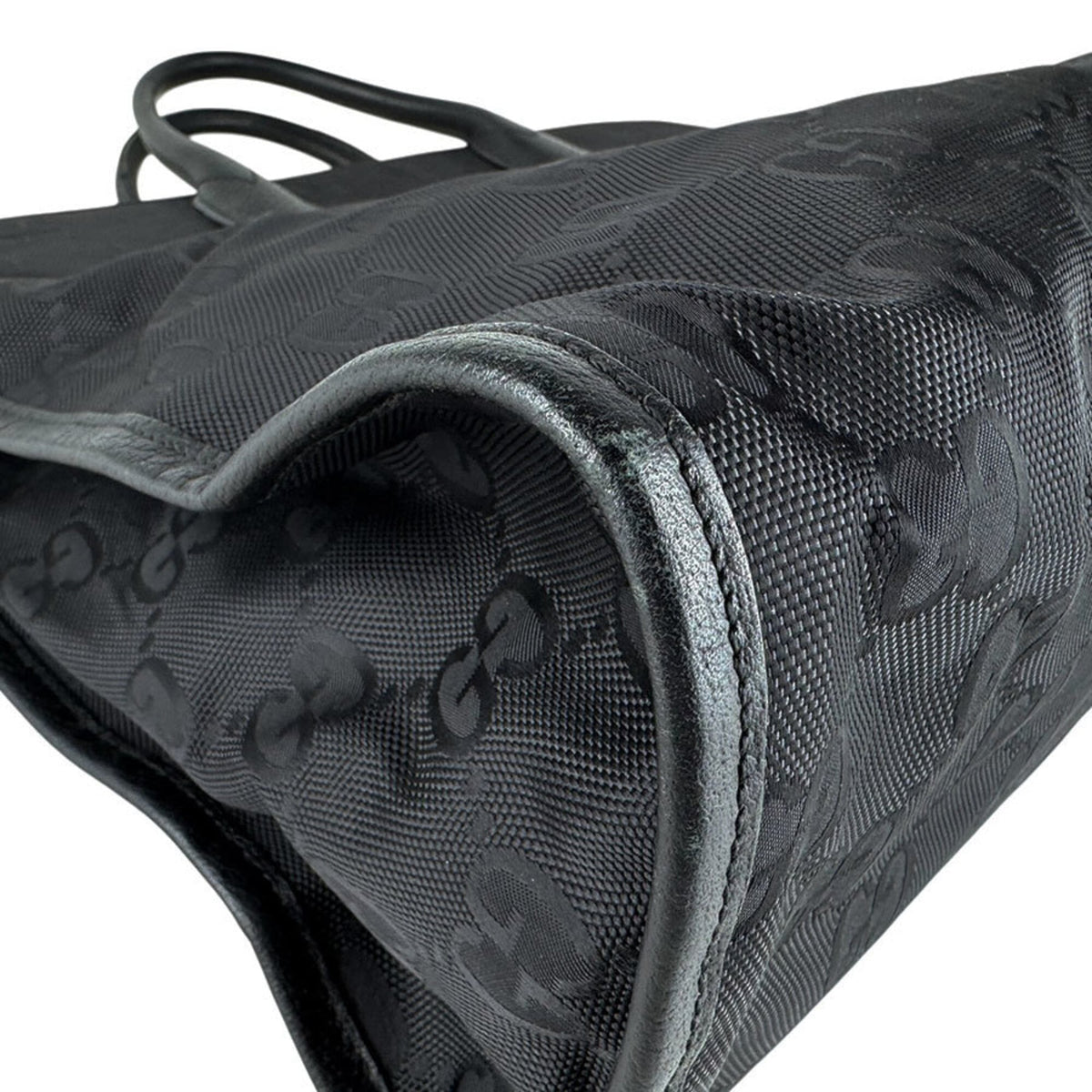 Gucci Black Nylon Leather Handbag Shoulder Bag (Pre-Owned)