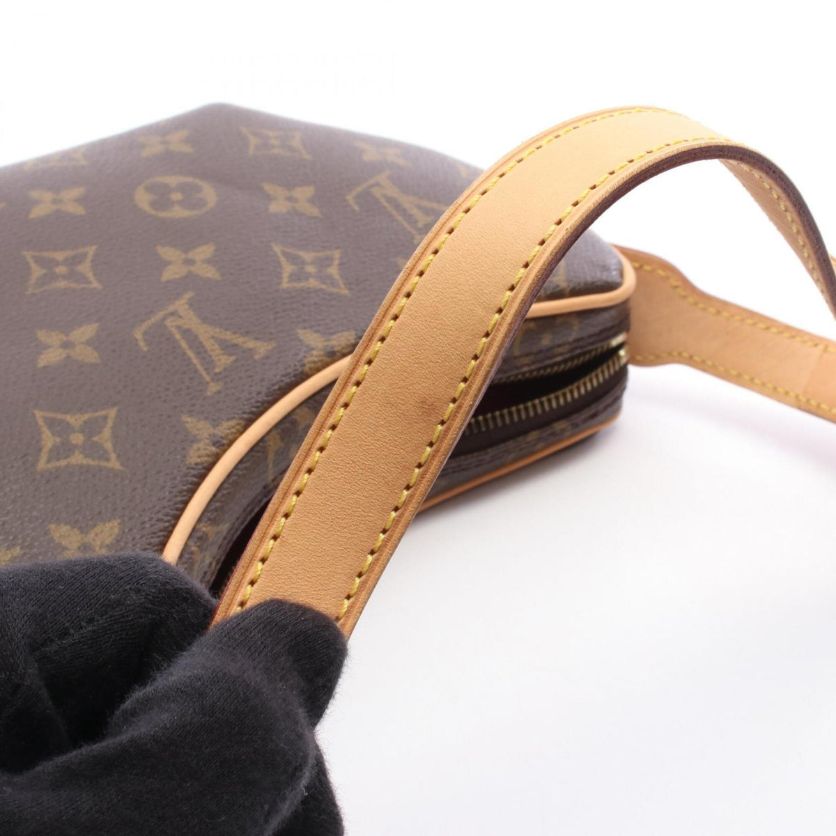 Louis Vuitton Brown Monogram Monogram Leather Handbag Pochette Shoulder Bag (Pre-Owned)