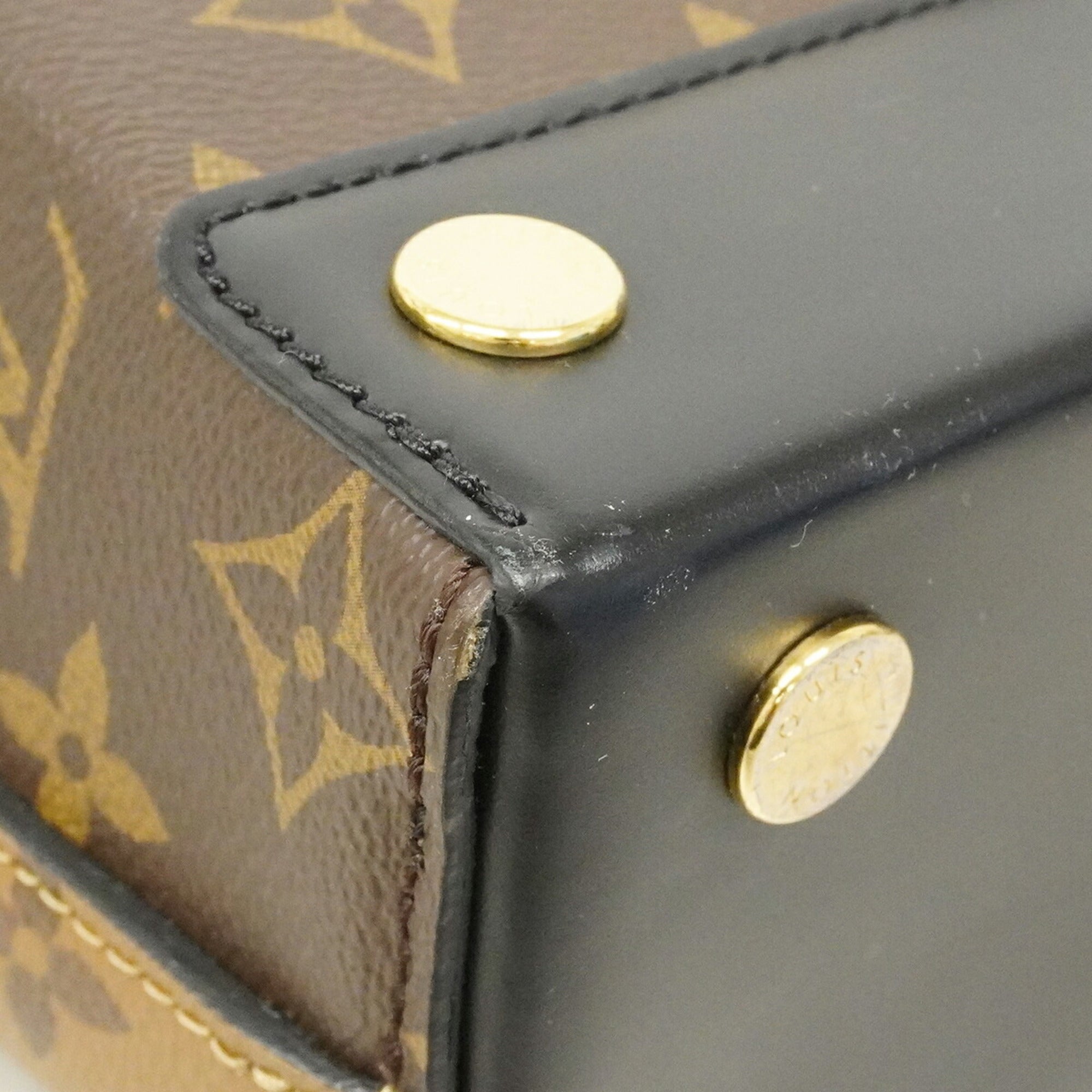 Louis Vuitton Brown Handbag (Pre-Owned)