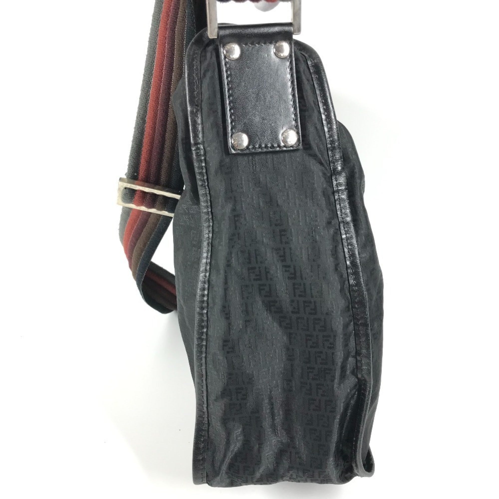 Fendi Black Leather Nylon Messenger Bag Shoulder Bag (Pre-Owned)