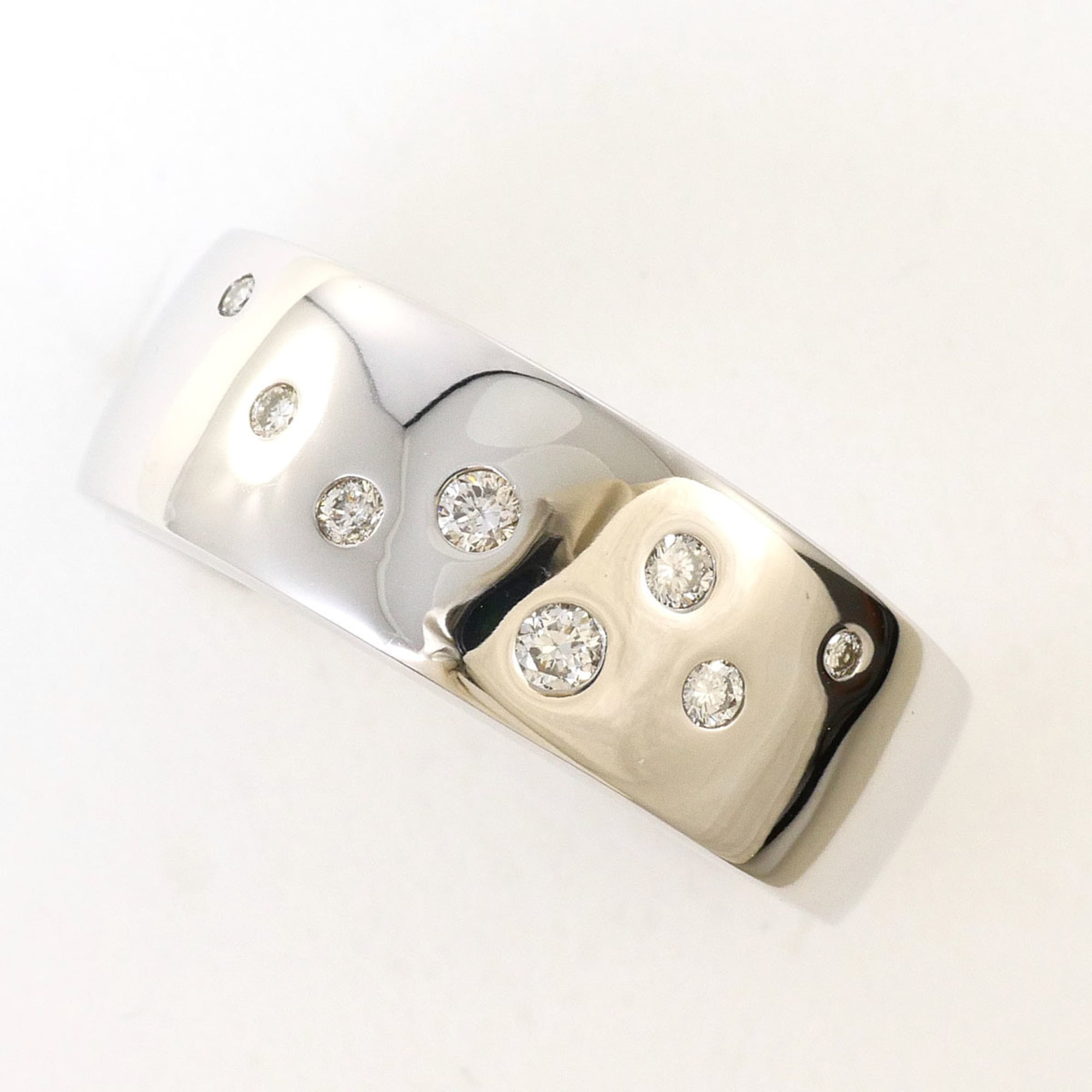 Unbranded White Gold White Gold (18K) Band Ring (Pre-Owned)