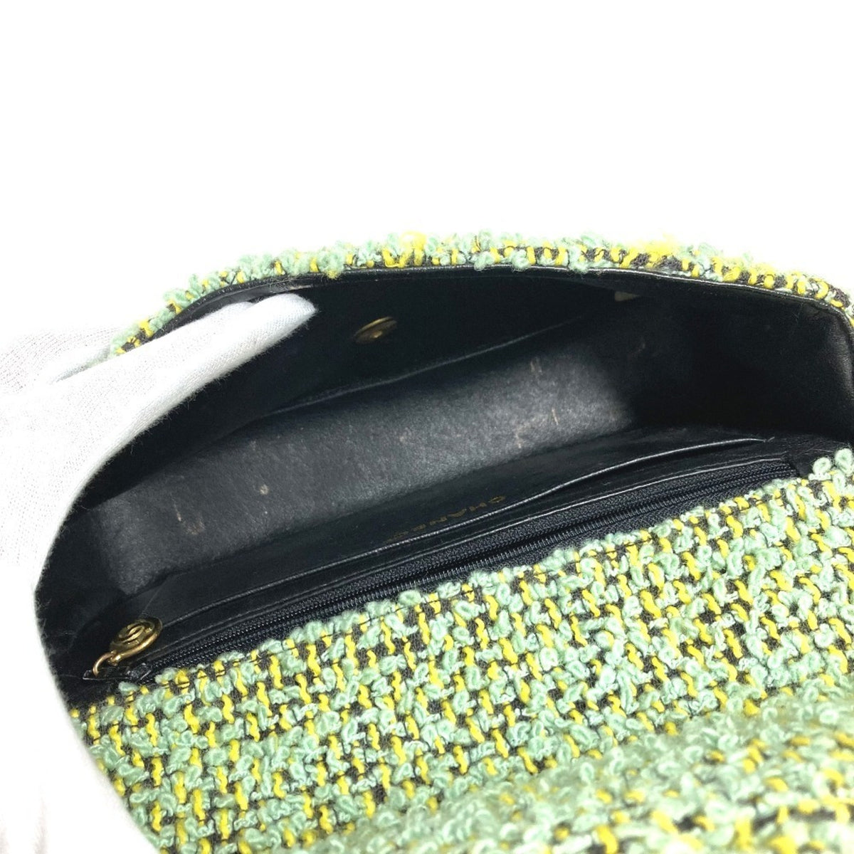 Chanel Green Tweed Handbag (Pre-Owned)