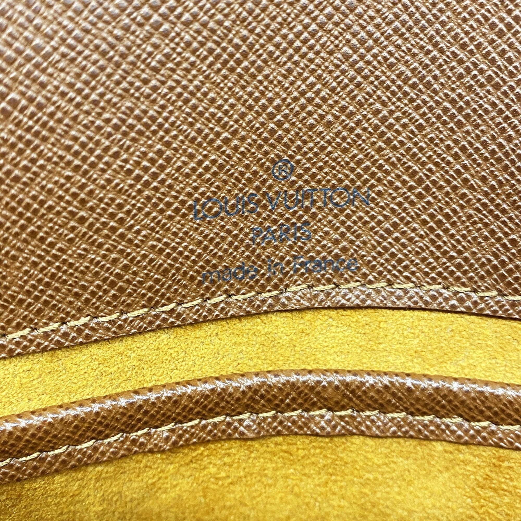 Louis Vuitton Brown Shoulder Bag (Pre-Owned)