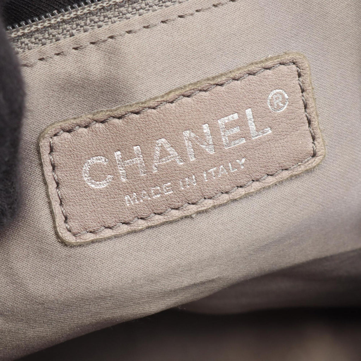 Chanel Black Leather Boston Bag Handbag (Pre-Owned)