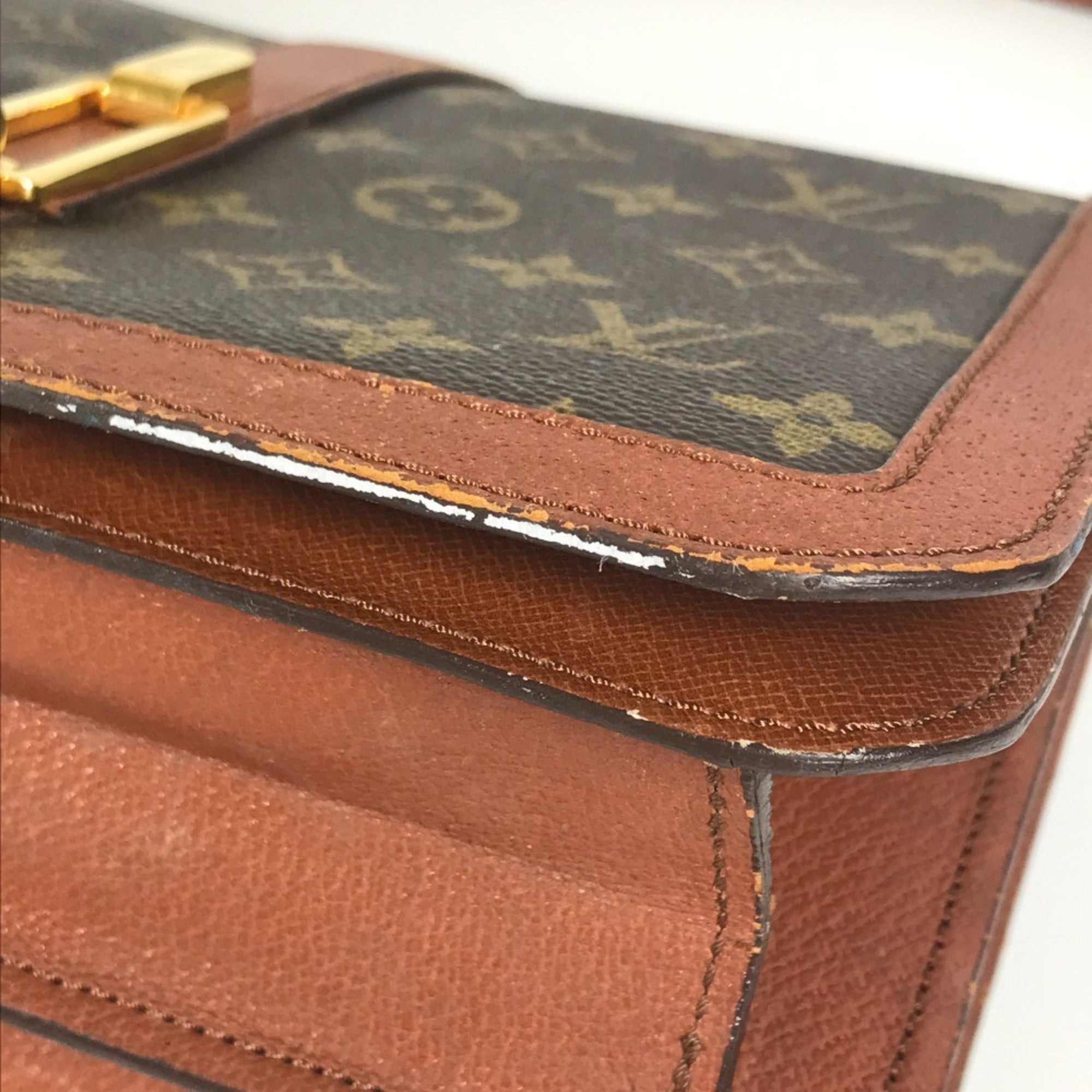 Louis Vuitton Brown Monogram Canvas Pochette Shoulder Bag (Pre-Owned)