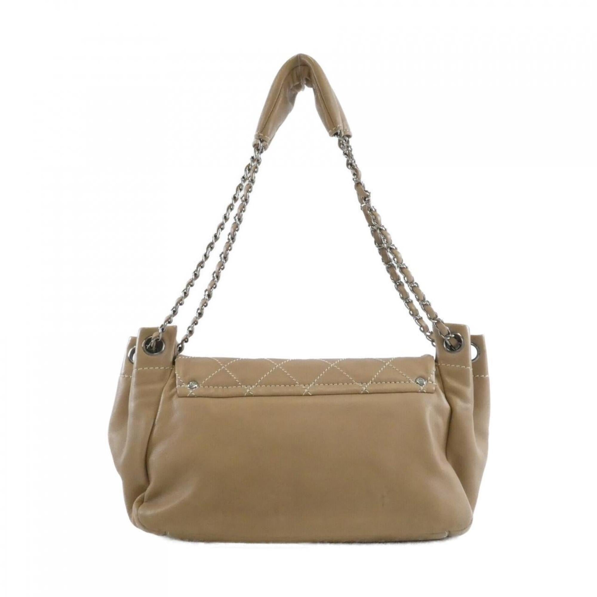 Chanel Beige Leather Shoulder Bag (Pre-Owned)