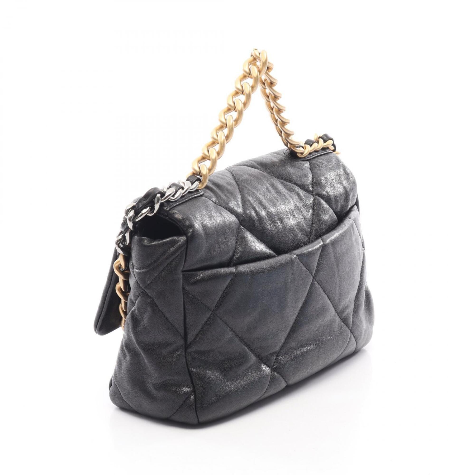 Chanel Black Leather Handbag Shoulder Bag (Pre-Owned)