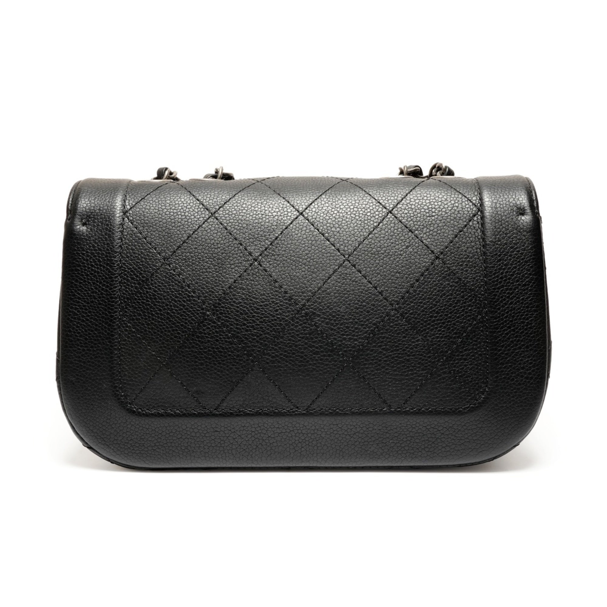 Chanel Black Shoulder Bag (Pre-Owned)