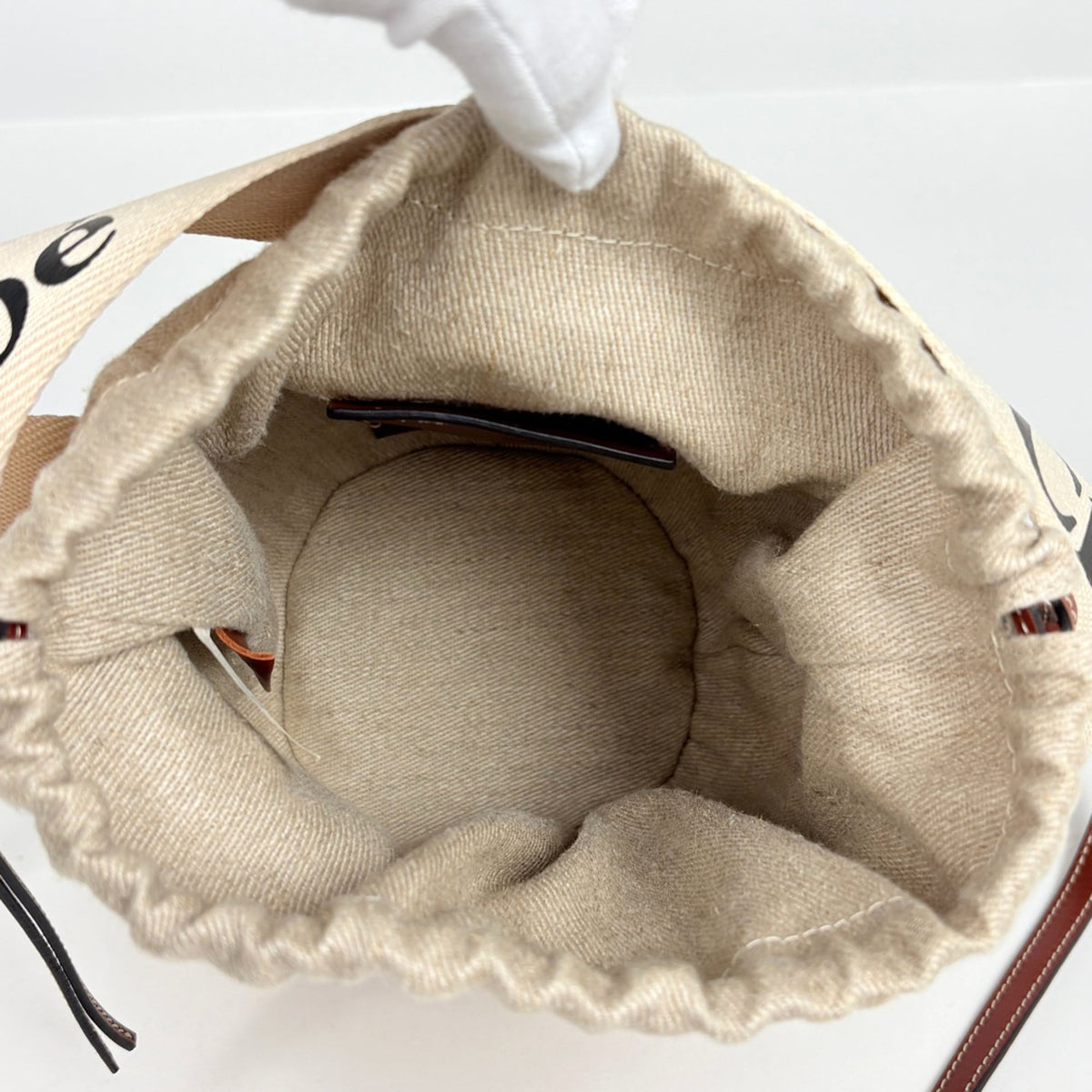 Chloé Beige Canvas Paper Basket Handbag (Pre-Owned)