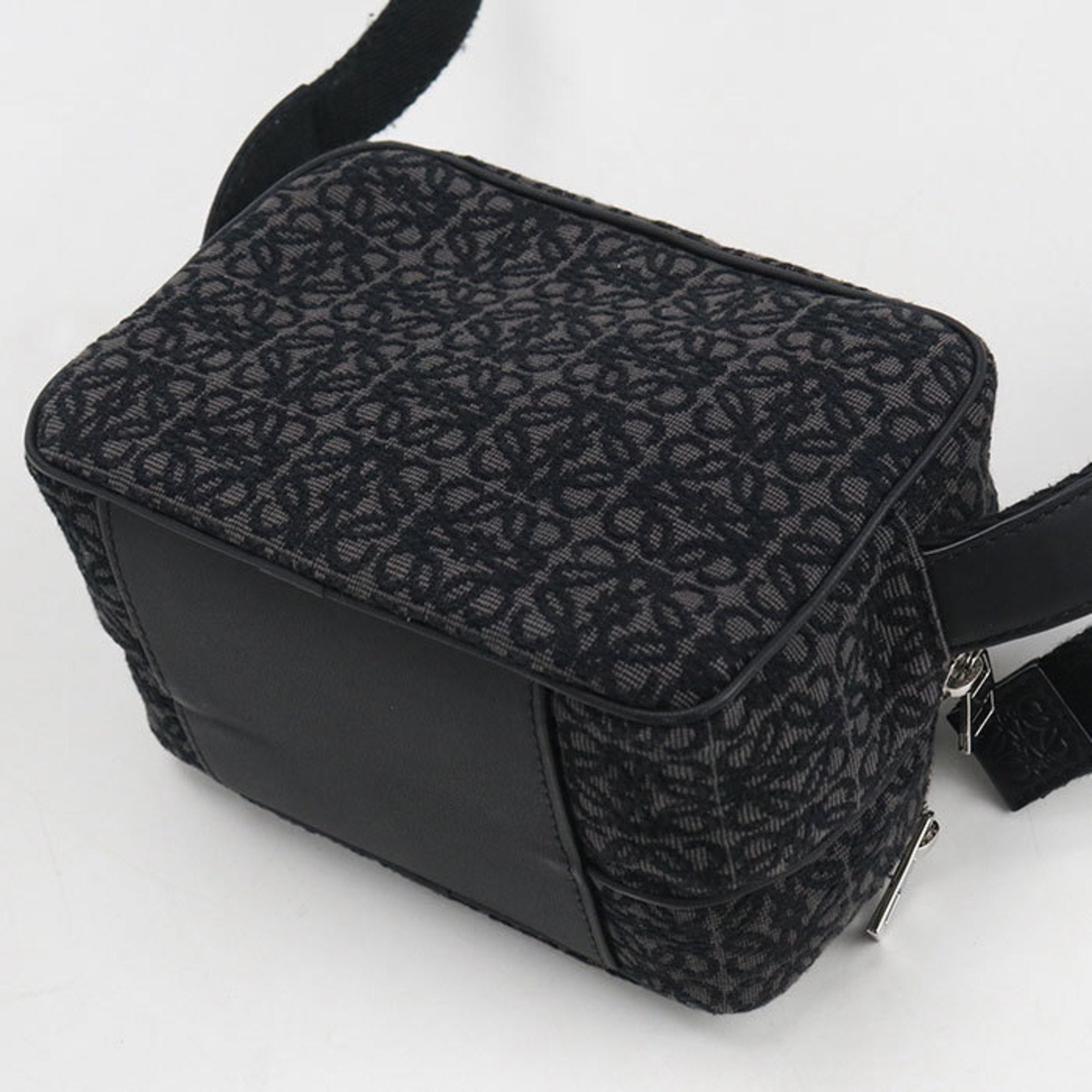 Loewe Black Jacquard Shoulder Bag (Pre-Owned)