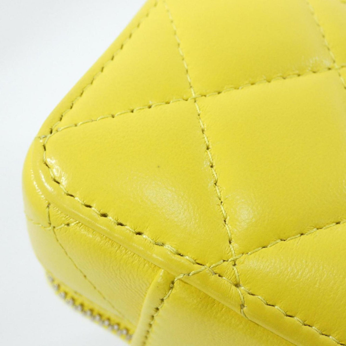 Chanel Yellow Leather Handbag Shoulder Bag (Pre-Owned)