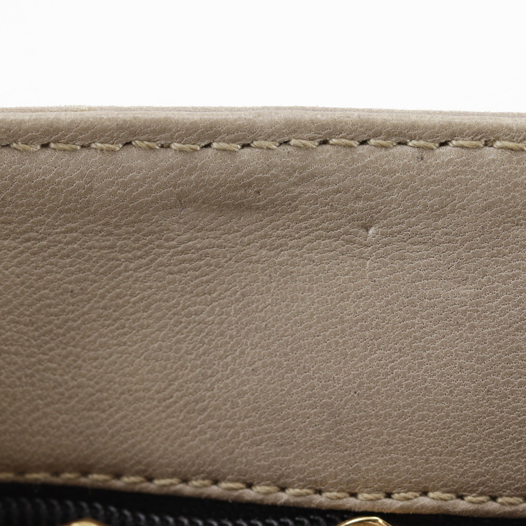 Loewe Beige Leather Shoulder Bag (Pre-Owned)