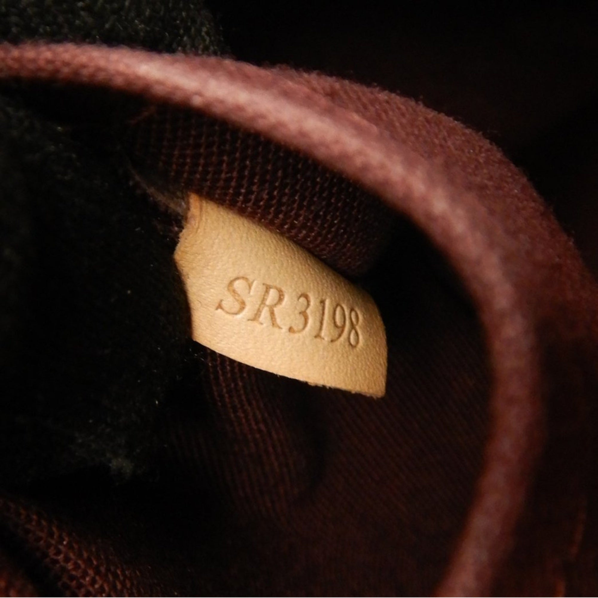 Louis Vuitton Brown Monogram Monogram Canvas Handbag (Pre-Owned)