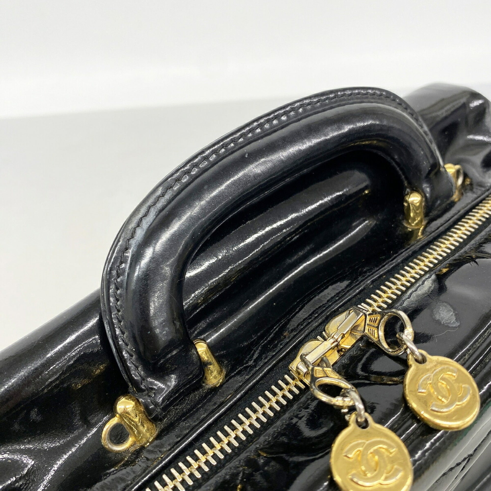 Chanel Black Patent Leather Vanity Bag (Pre-Owned)