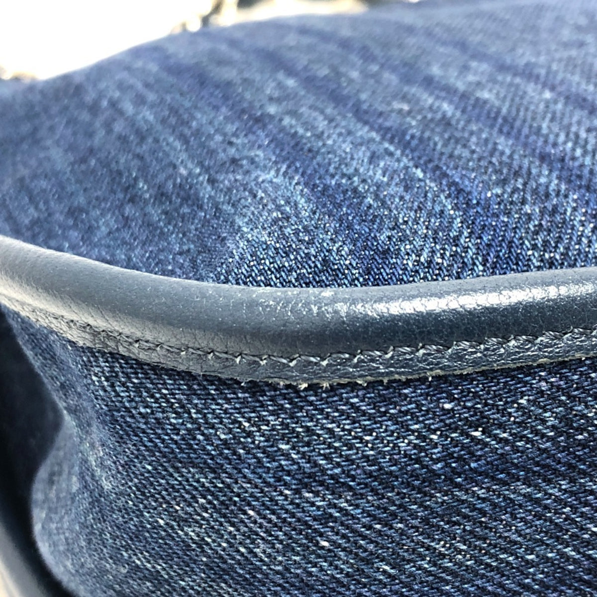 Chanel Blue Denim Shoulder Bag (Pre-Owned)