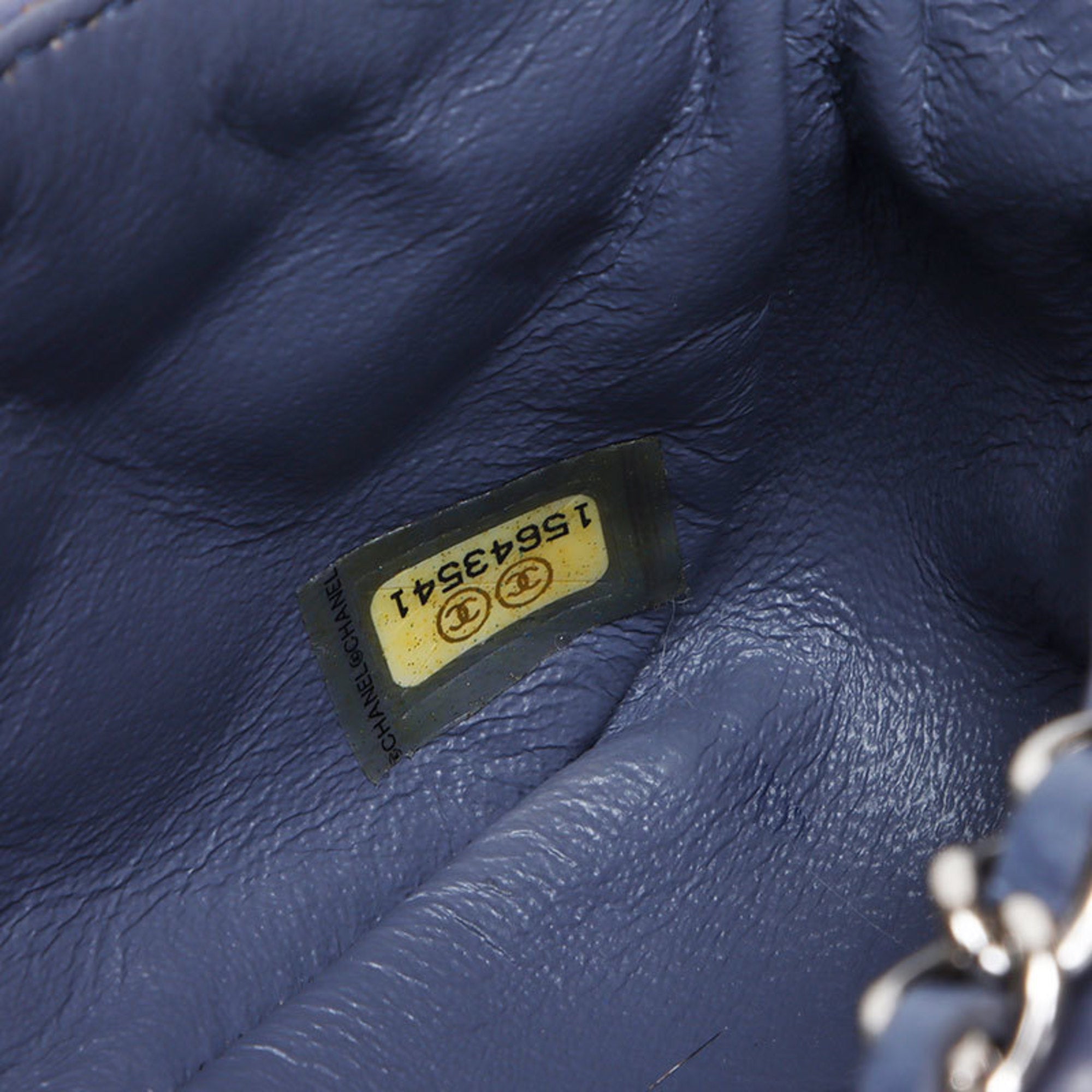 Chanel Blue Leather Shoulder Bag (Pre-Owned)