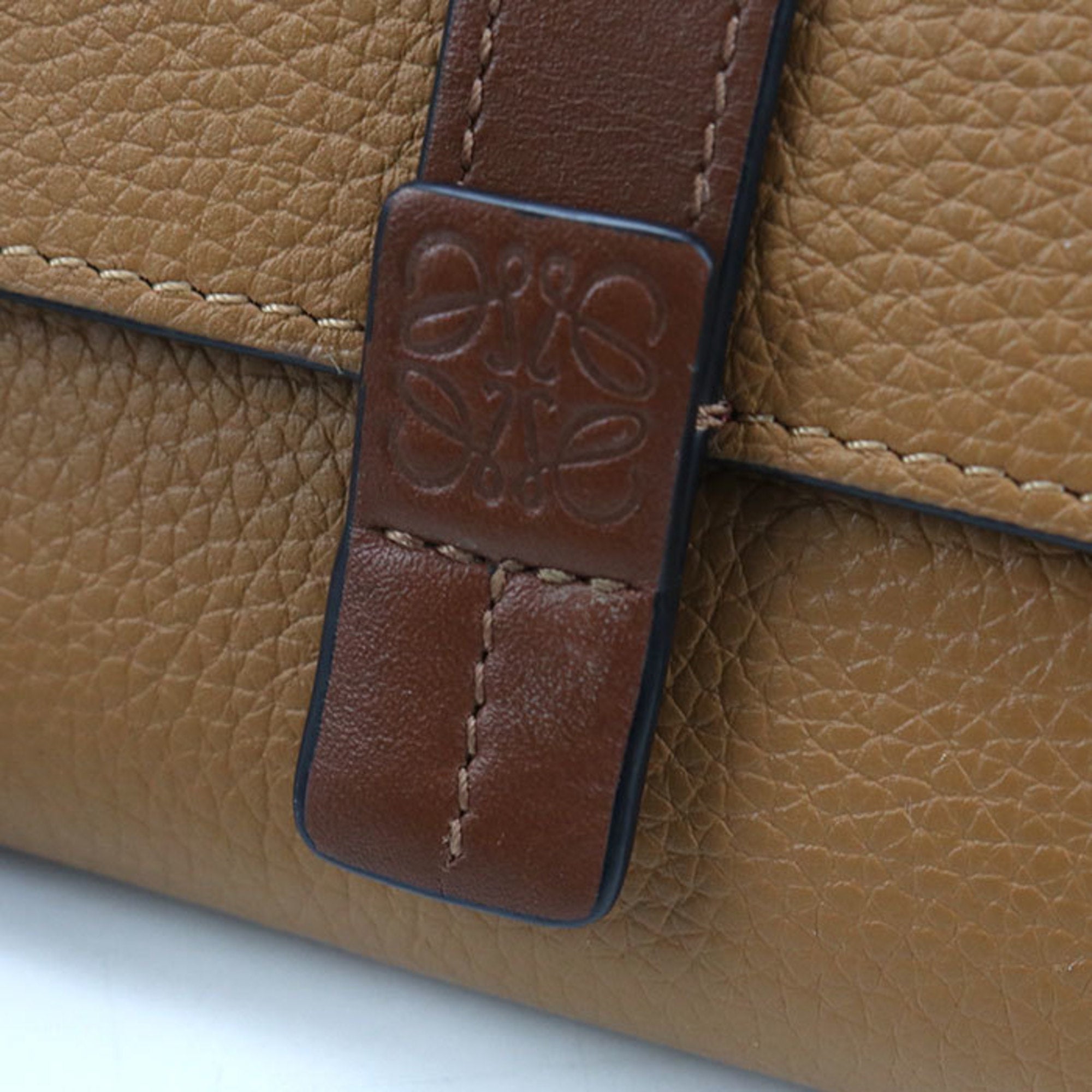 Loewe Brown Leather Coin Purse/Coin Case (Pre-Owned)