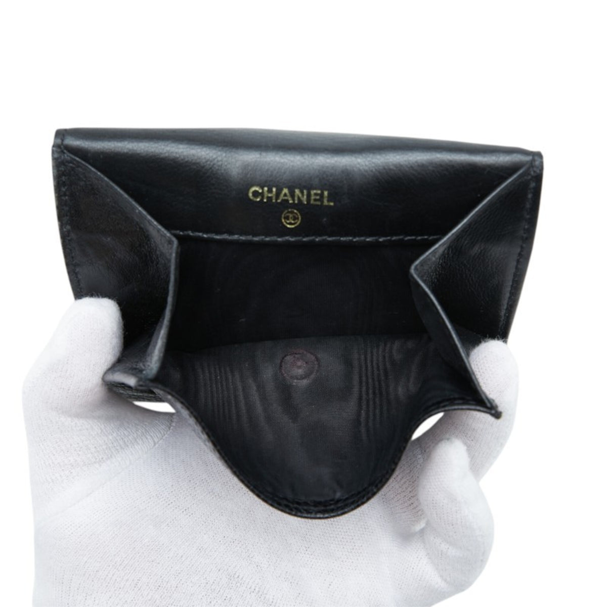 Chanel Black Grained Calfskin Wallet (Bi-Fold) (Pre-Owned)