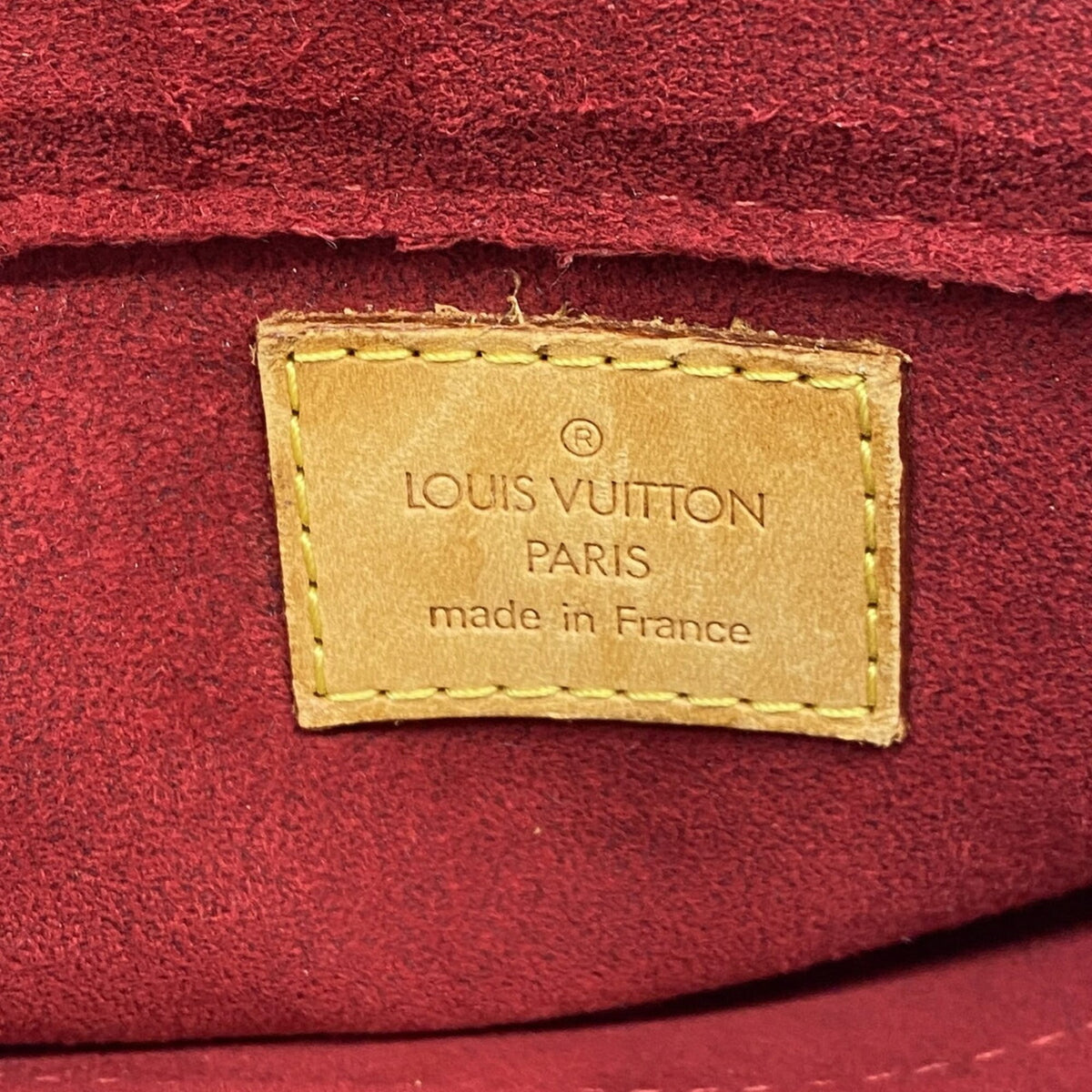 Louis Vuitton Brown Shoulder Bag (Pre-Owned)