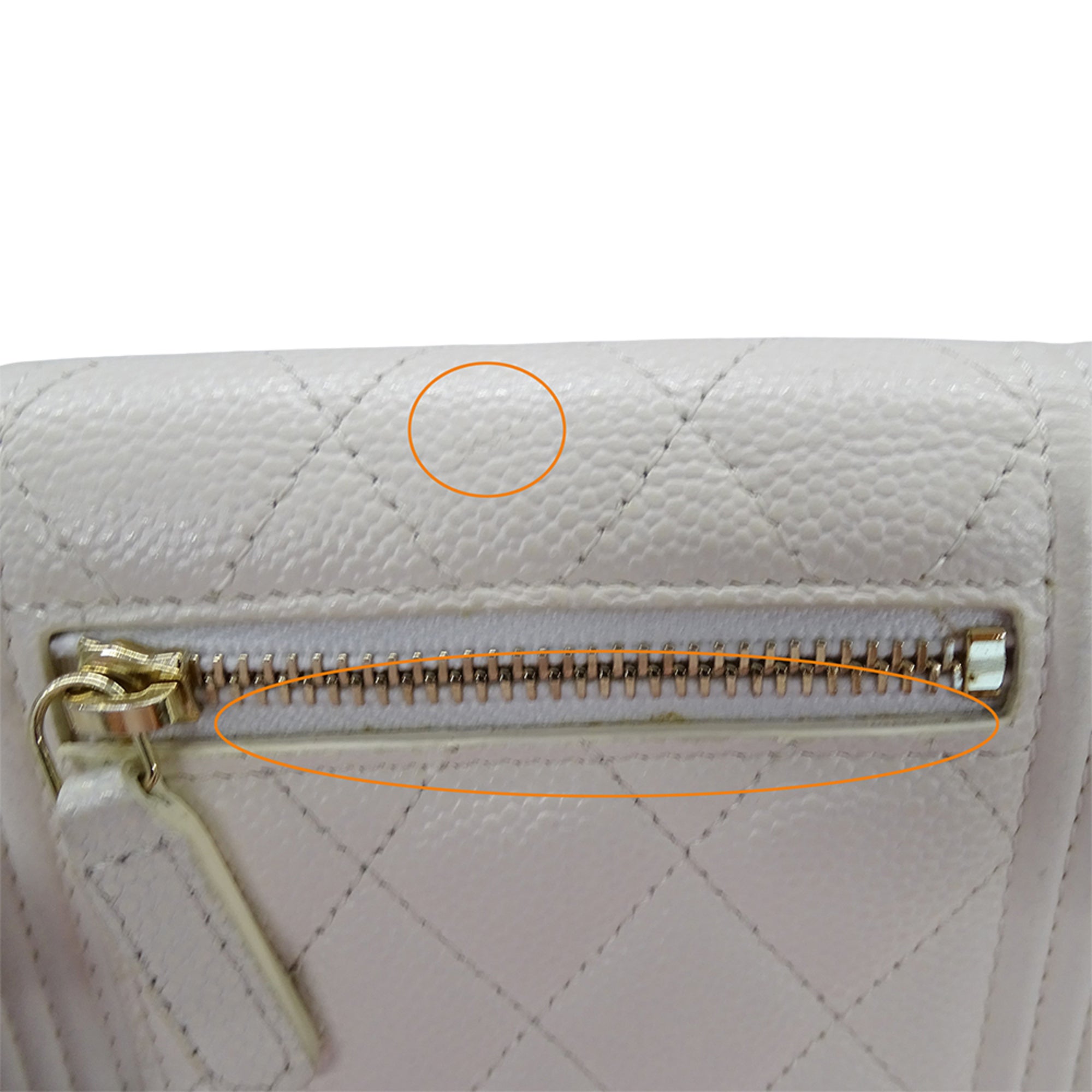 Chanel White Grained Calfskin Wallet (Tri-Fold) (Pre-Owned)